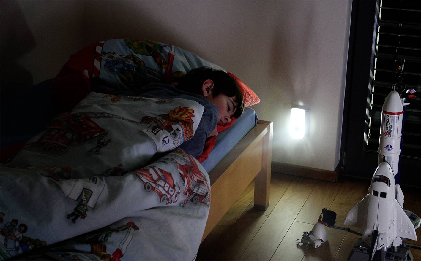 Brennenstuhl SSL 40 A 1173240020 Nachtlicht mit Bewegungsmelder Oval LED Weiß