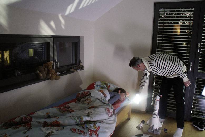 Brennenstuhl SSL 40 A 1173240020 Nachtlicht mit Bewegungsmelder Oval LED Weiß