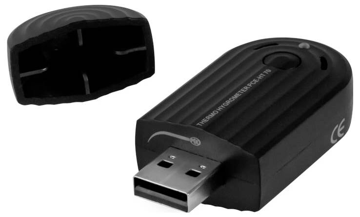 Schwarzer USB-Dongle mit passender Schutzkappe, von zwei Seiten auf weißem Hintergrund gezeigt.
