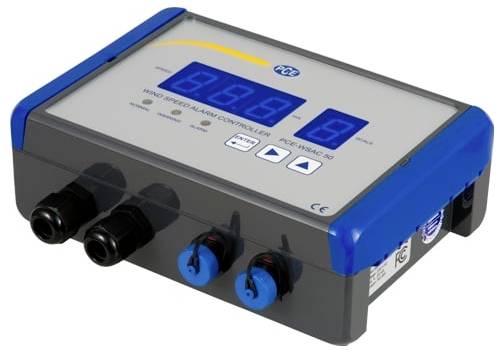 Digitale Pumpengeschwindigkeit-Alarmsteuerung mit blauem Display, Tasten und Kabelverbindern in einem grau-blauen Gehäuse auf weißem Hintergrund