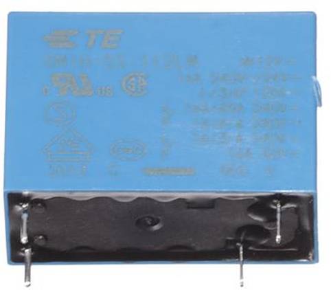 Eine blaue rechteckige elektronische Komponente mit mehreren Metallstiften für Verbindungen und gedrucktem Text, die verschiedene technische Spezifikationen anzeigt.