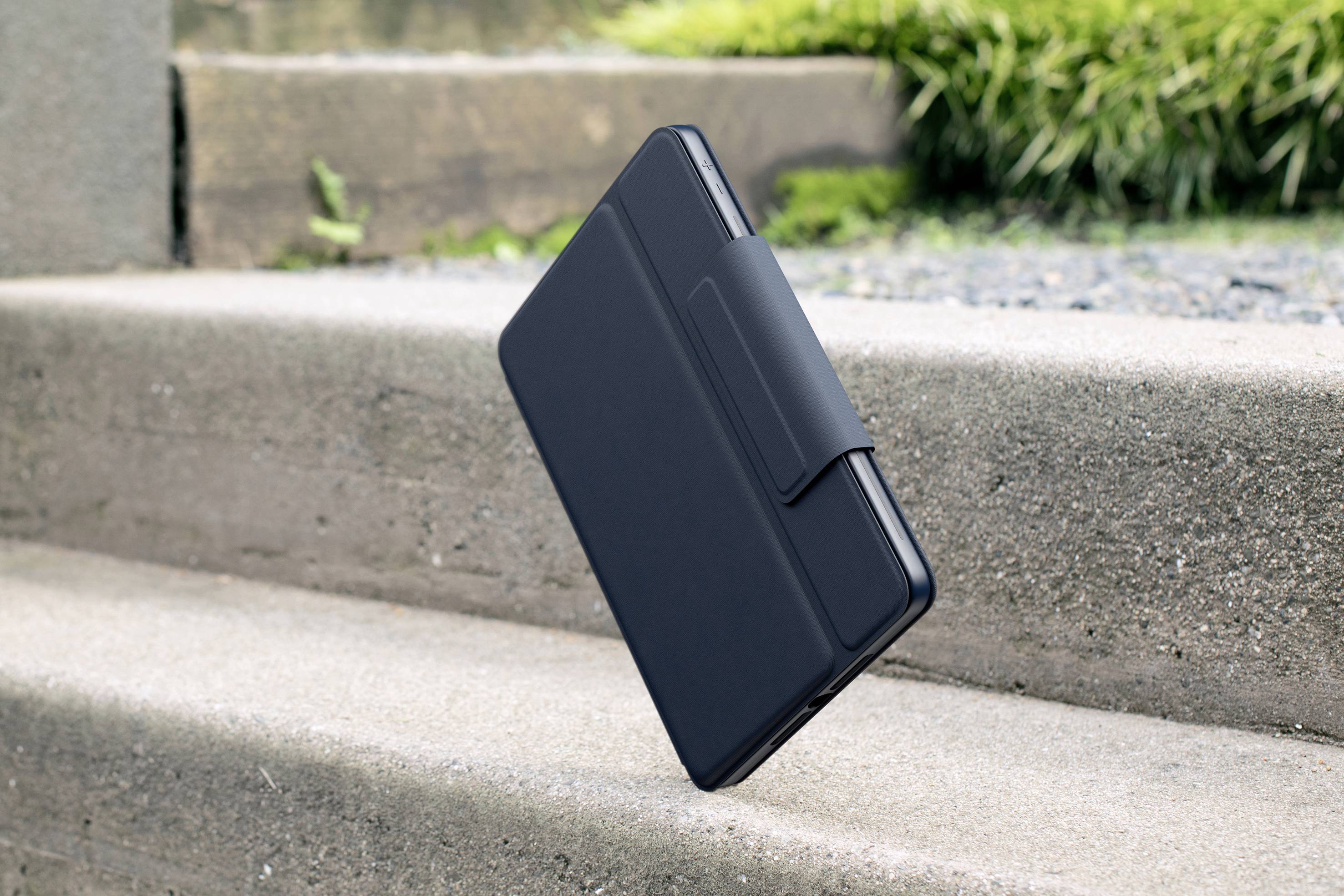 Logitech Rugged Combo 3 Tablet-Tastatur mit Hülle Passend für Marke (Tablet): Apple iPad (7. Generation), iPad (8. Generation), iPad (9. Generation)