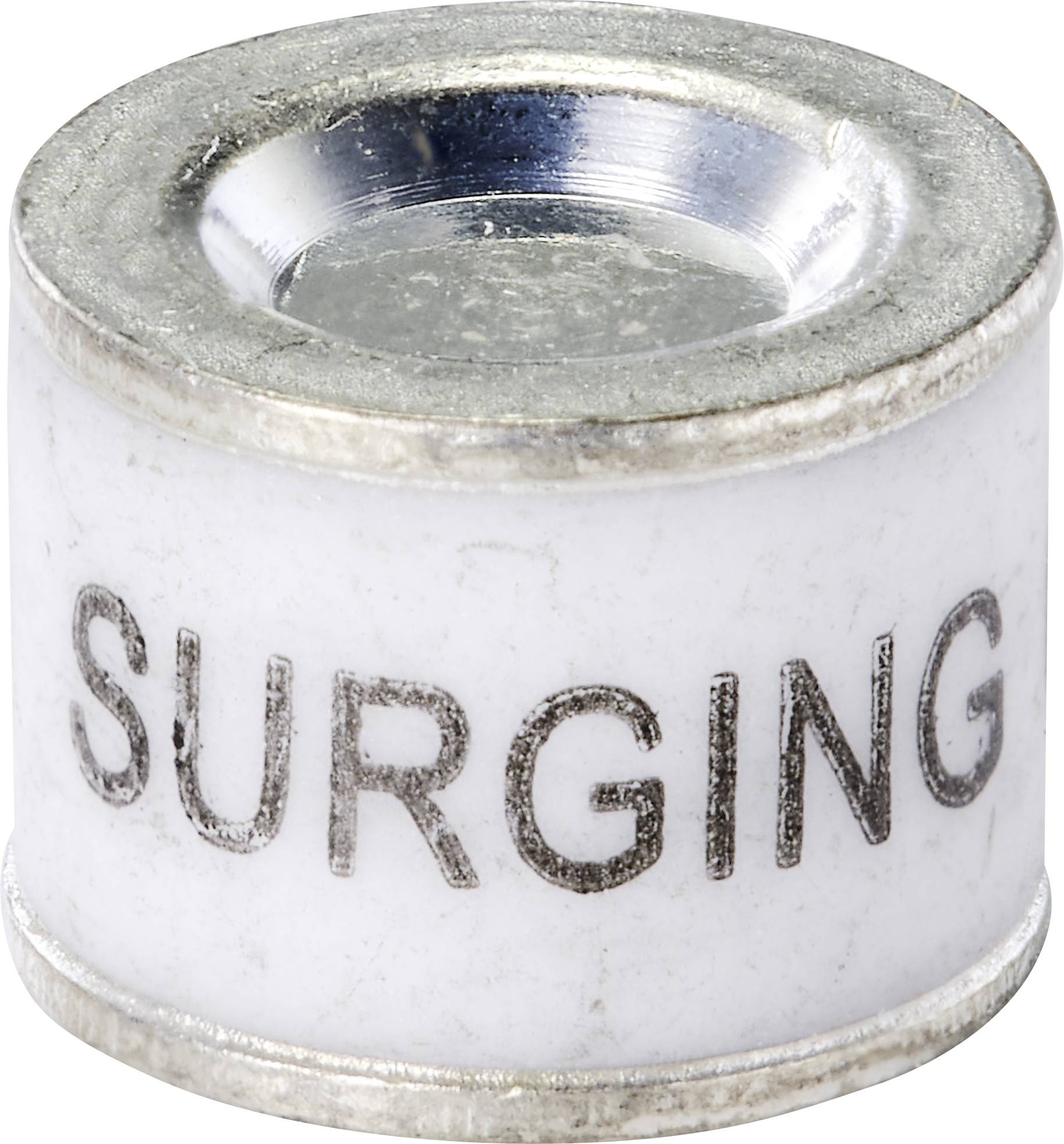 Eine weiße, zylindrische Sicherung mit der Aufschrift 'SURGING' in schwarzen Buchstaben.