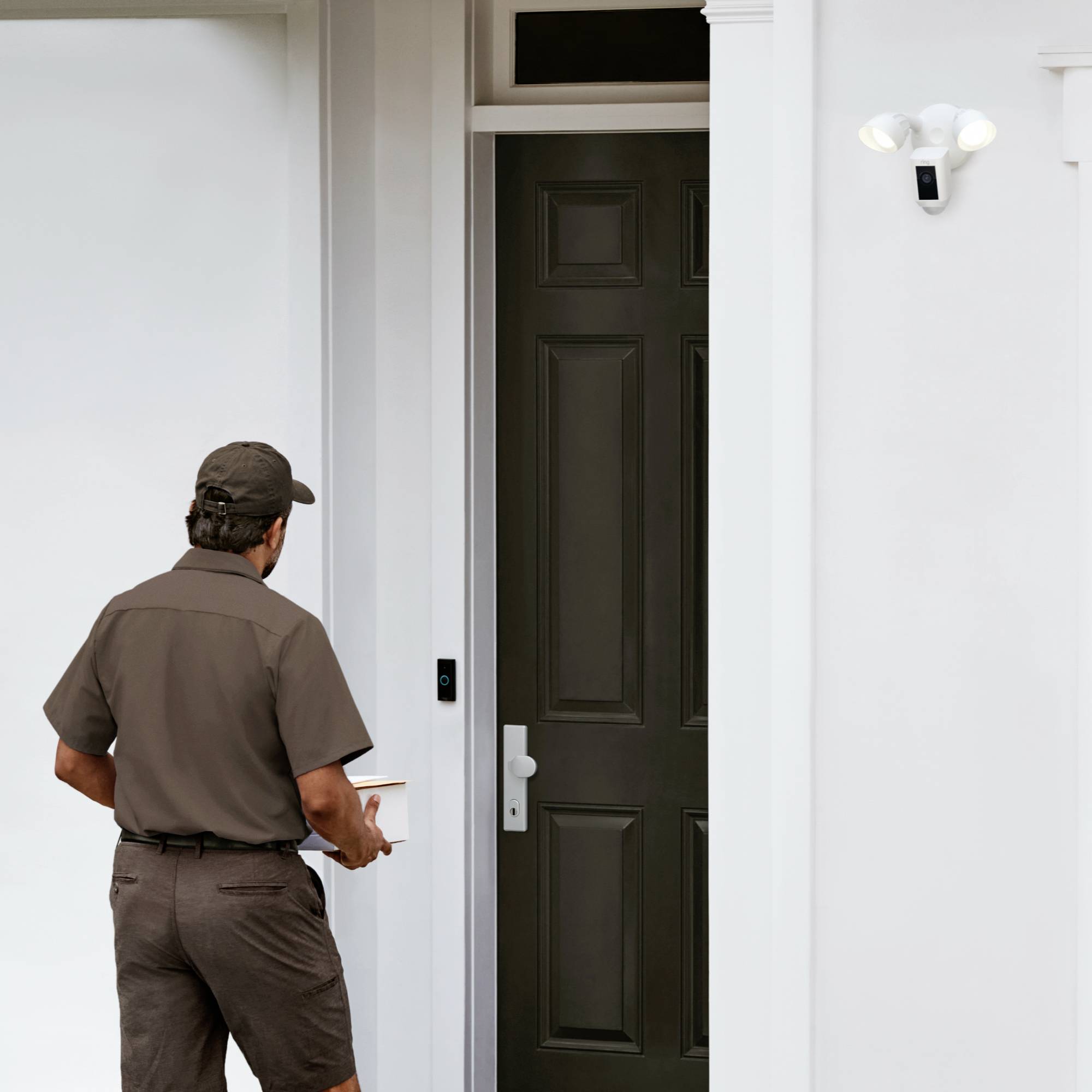 ring Floodlight Cam Wired Plus White 8SF1P1-WEU0 WLAN IP Überwachungskamera 1920 x 1080 Pixel