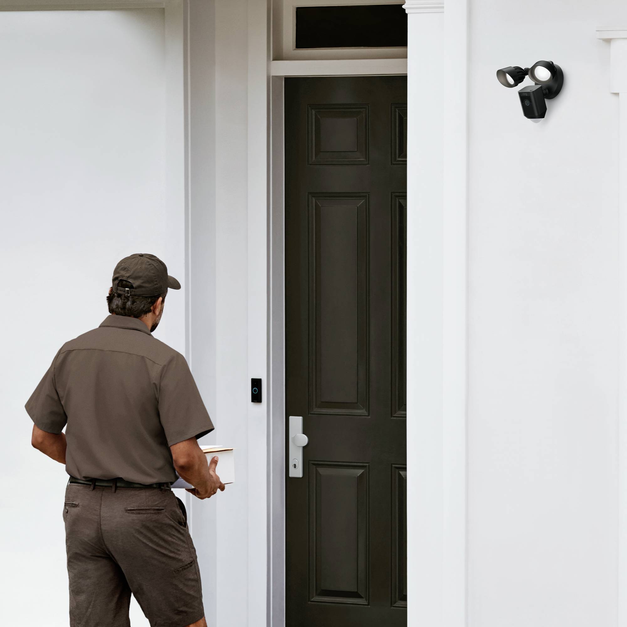 Ring Floodlight Cam Wired Plus Black 8SF1P1-BEU0 WLAN IP Überwachungskamera 1920 x 1080 Pixel