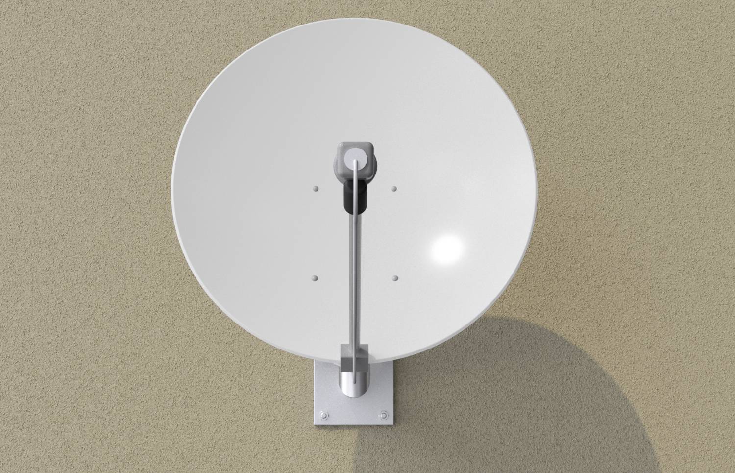Satellitenschüssel an einer beigefarbenen Wand montiert, von vorne betrachtet.