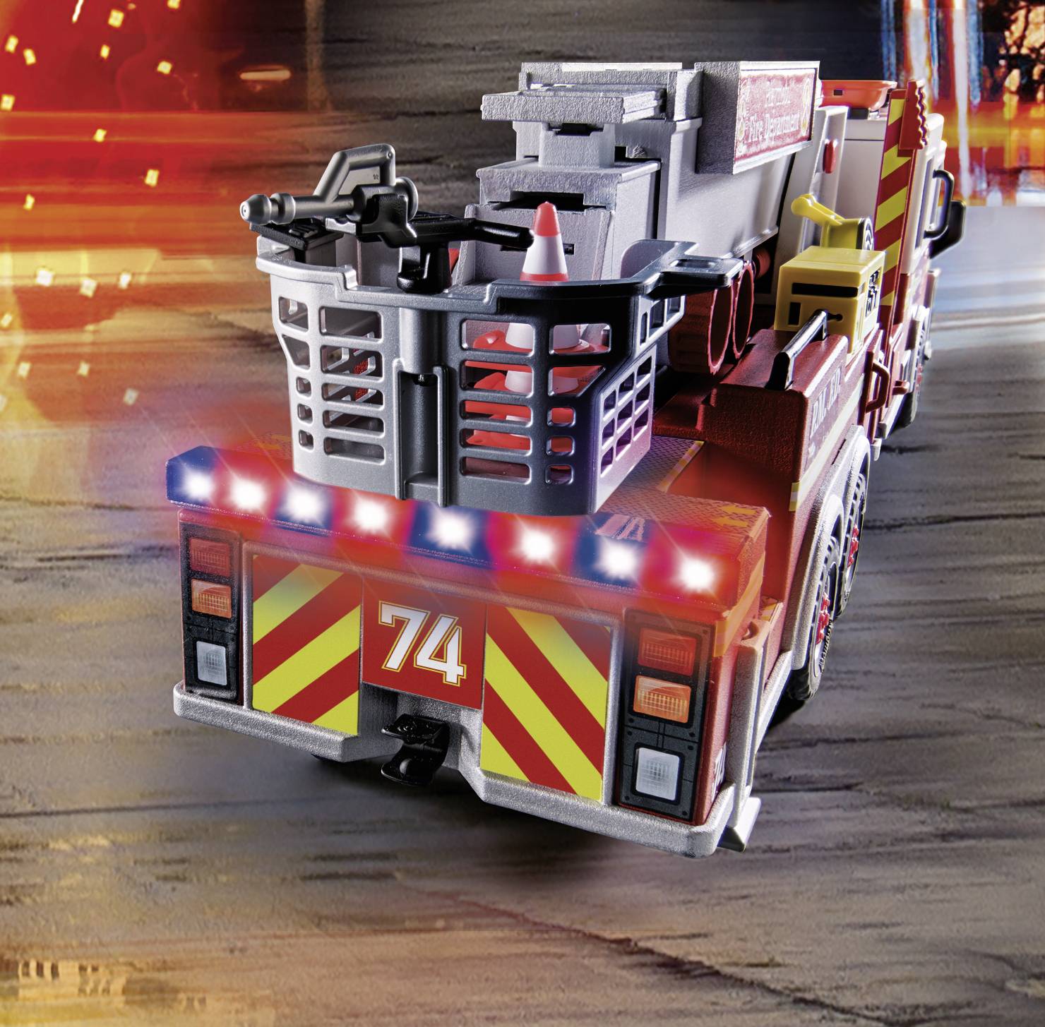 Playmobil® City Action Feuerwehr-Fahrzeug: US Tower Ladder 70935