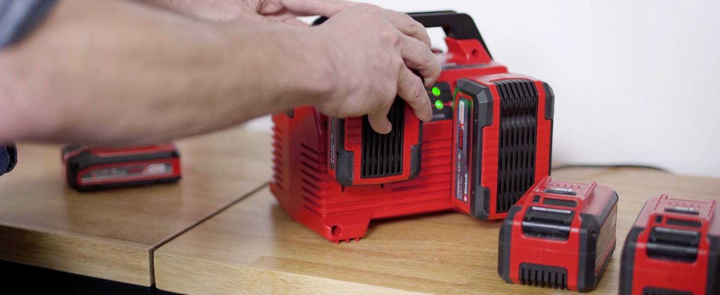 Einhell Power X-Quattrocharger Schnellladegerät 4512102