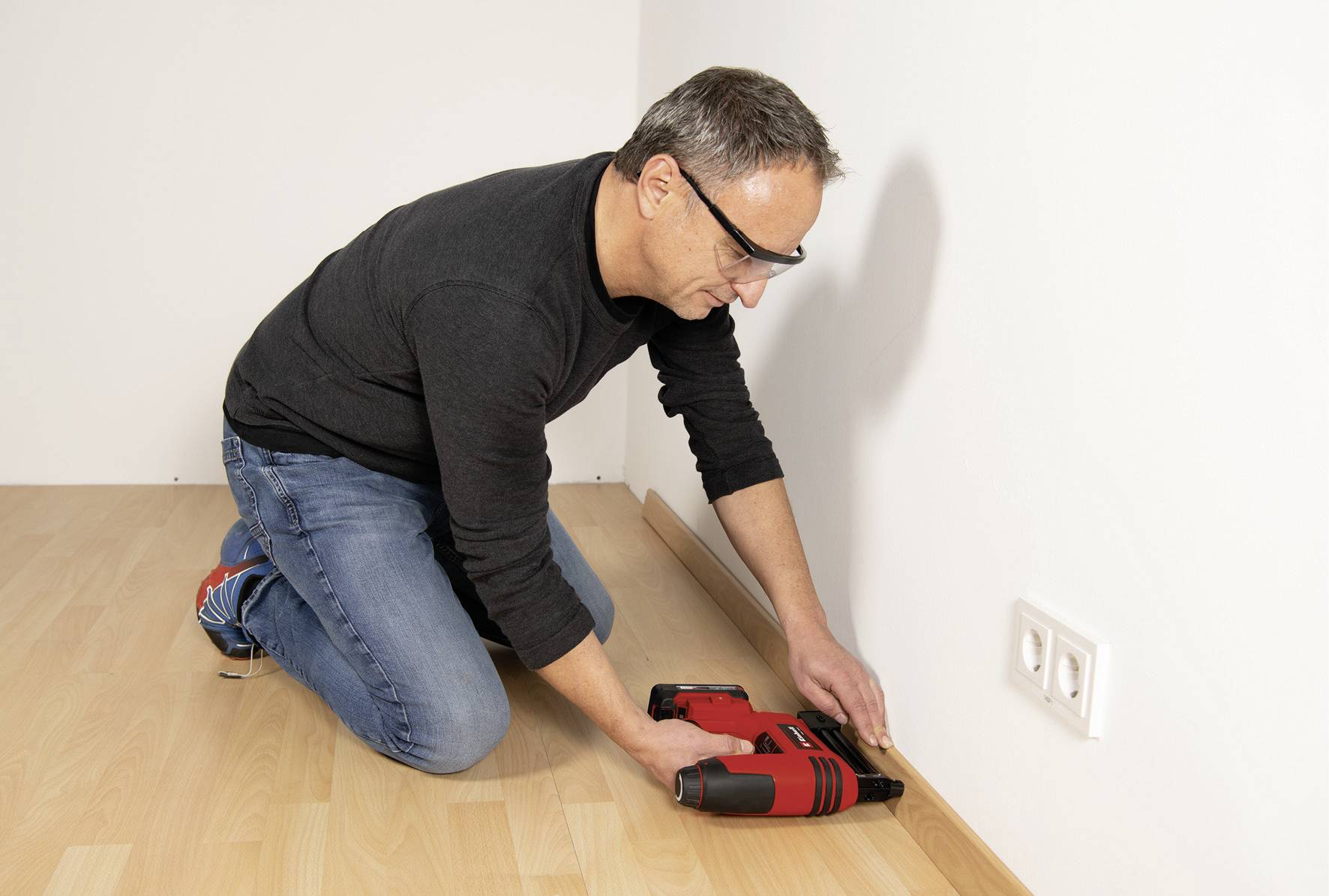 Einhell TE-CN 18 Li - Solo Power X-Change 4257790 Akku-Nagler ohne Akku, ohne Ladegerät