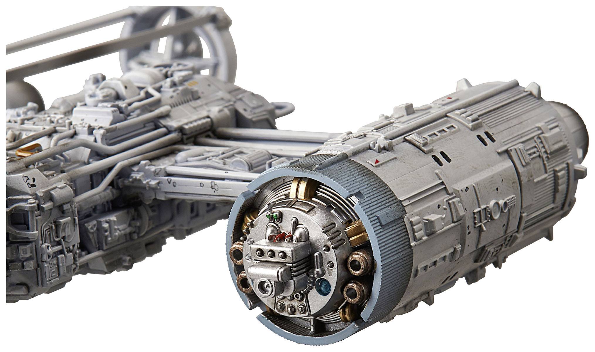 Modell eines Raumschiffs mit detailliertem Antrieb. Sci-Fi-Design mit technischen Elementen und futuristischen Details.