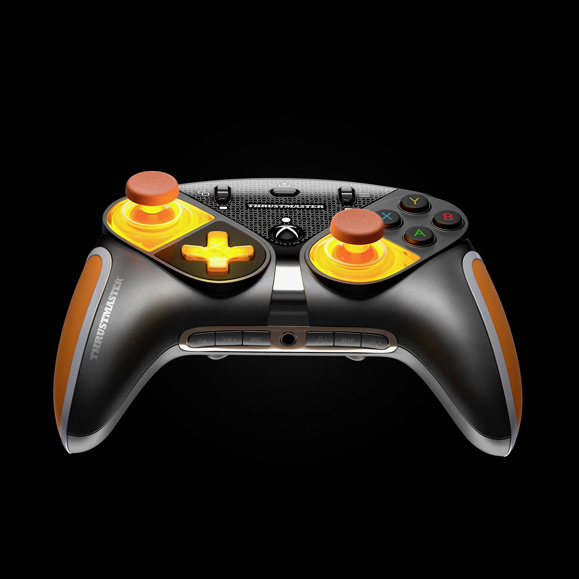 Schwarzer und orangefarbener Spielecontroller mit leuchtenden Tasten und Joysticks, vor schwarzem Hintergrund.