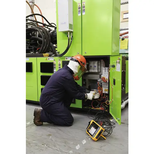 Fluke 1773/Basic, Power Quality Analyzer, Basic Netz-Analysegerät mit Loggerfunktion, inkl. Stromzangen 1 Set Fluke 1773/Basic, Power Quality Analyzer, Basic Netz-Analysegerät mit Loggerfunktion, inkl. Stromzangen 1 Set