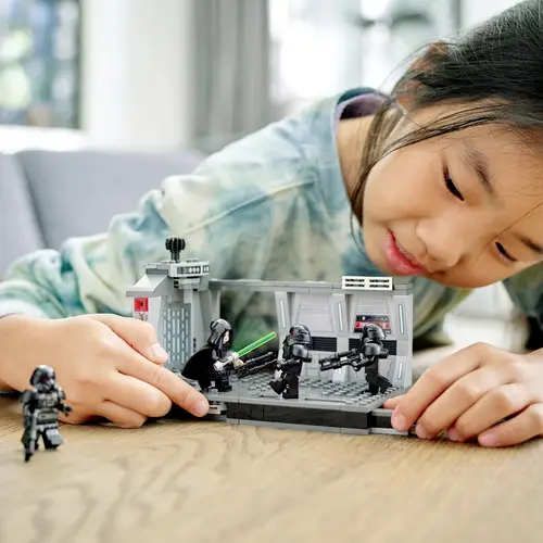 75324 LEGO® STAR WARS™ Angriff der Dark Trooper™ 75324 LEGO® STAR WARS™ Angriff der Dark Trooper™