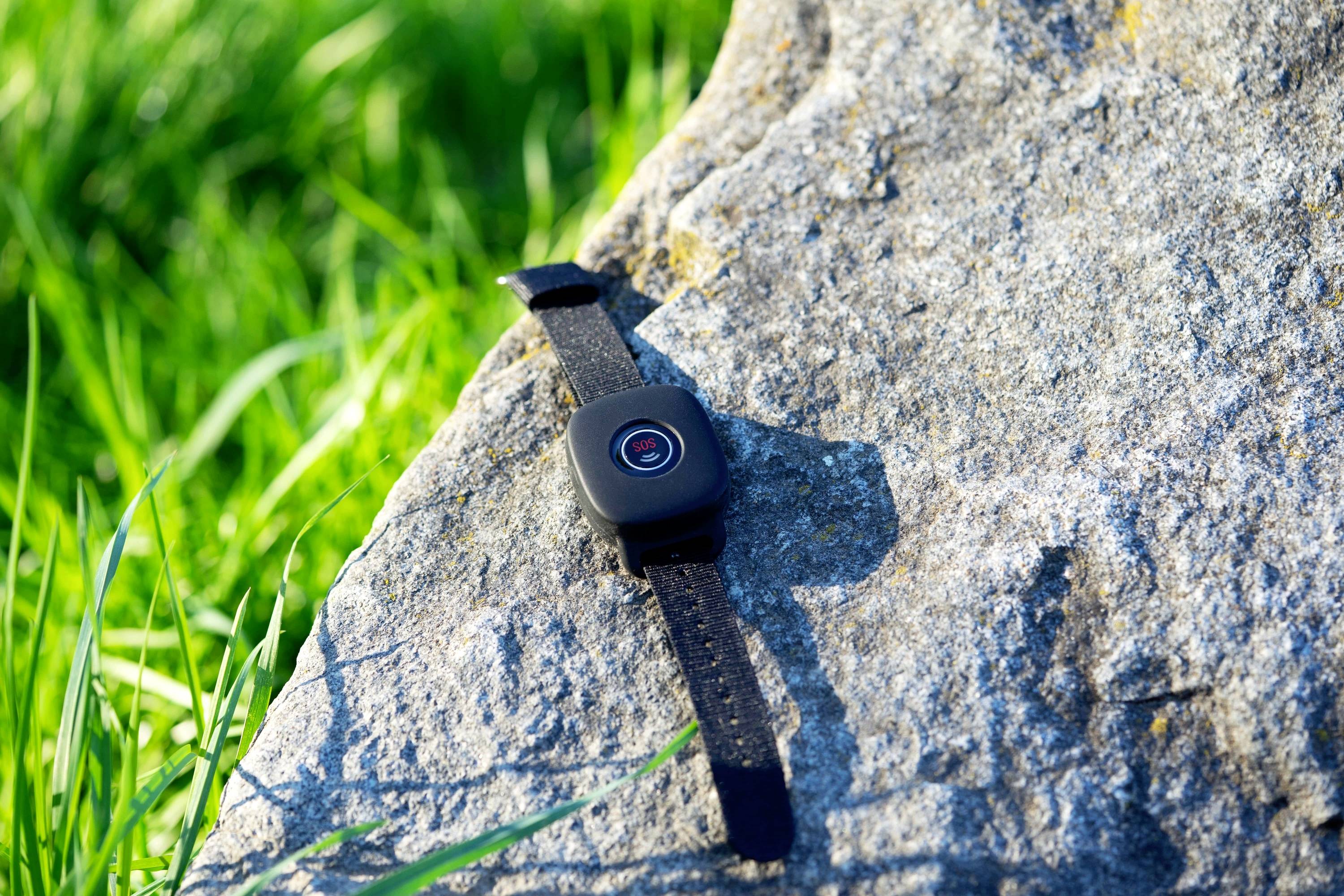 Trackilive TL-10 4G GPS Tracker Haustiertracker, Gepäckstücktracker, Multifunktionstracker, Persone