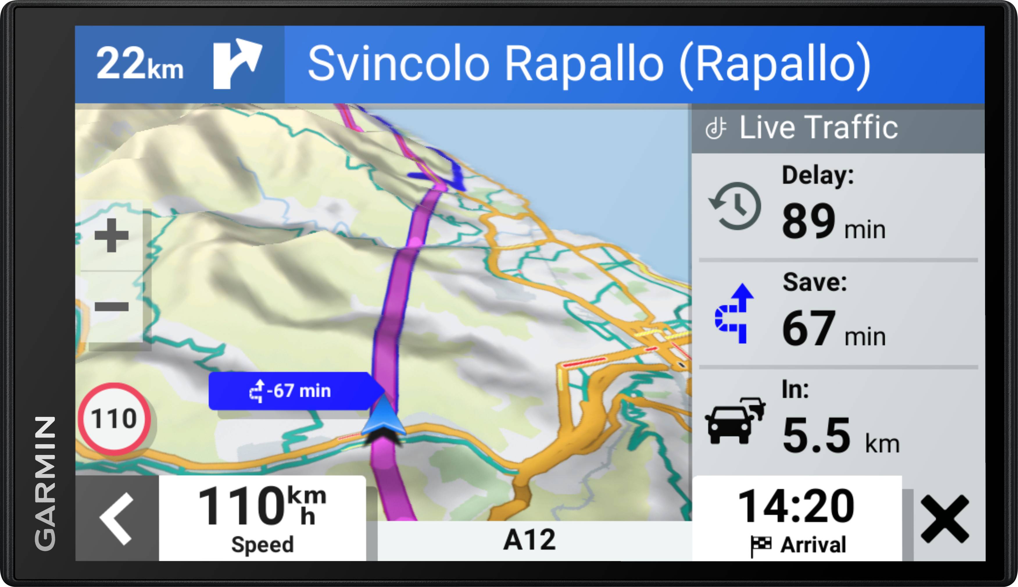 Navigationsgerät zeigt Route zum 'Svincolo Rapallo' an. Entfernungen: 22 km, Verzögerung: 89 Min., Geschwindigkeit: 110 km/h, Ankunft: 14:20 Uhr.