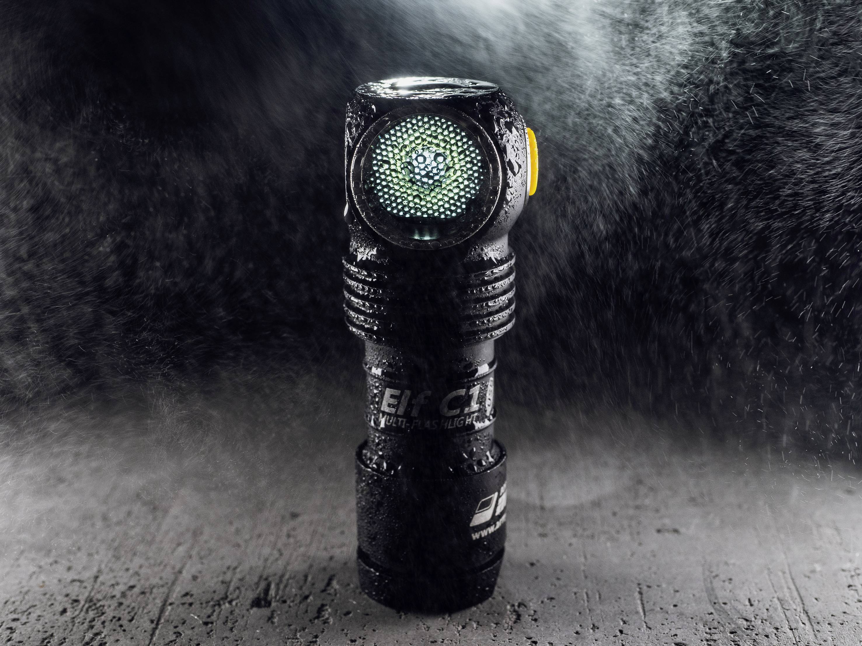 ArmyTek Elf C1 White LED Handlampe akkubetrieben 1000 lm 1440 h 56 g
