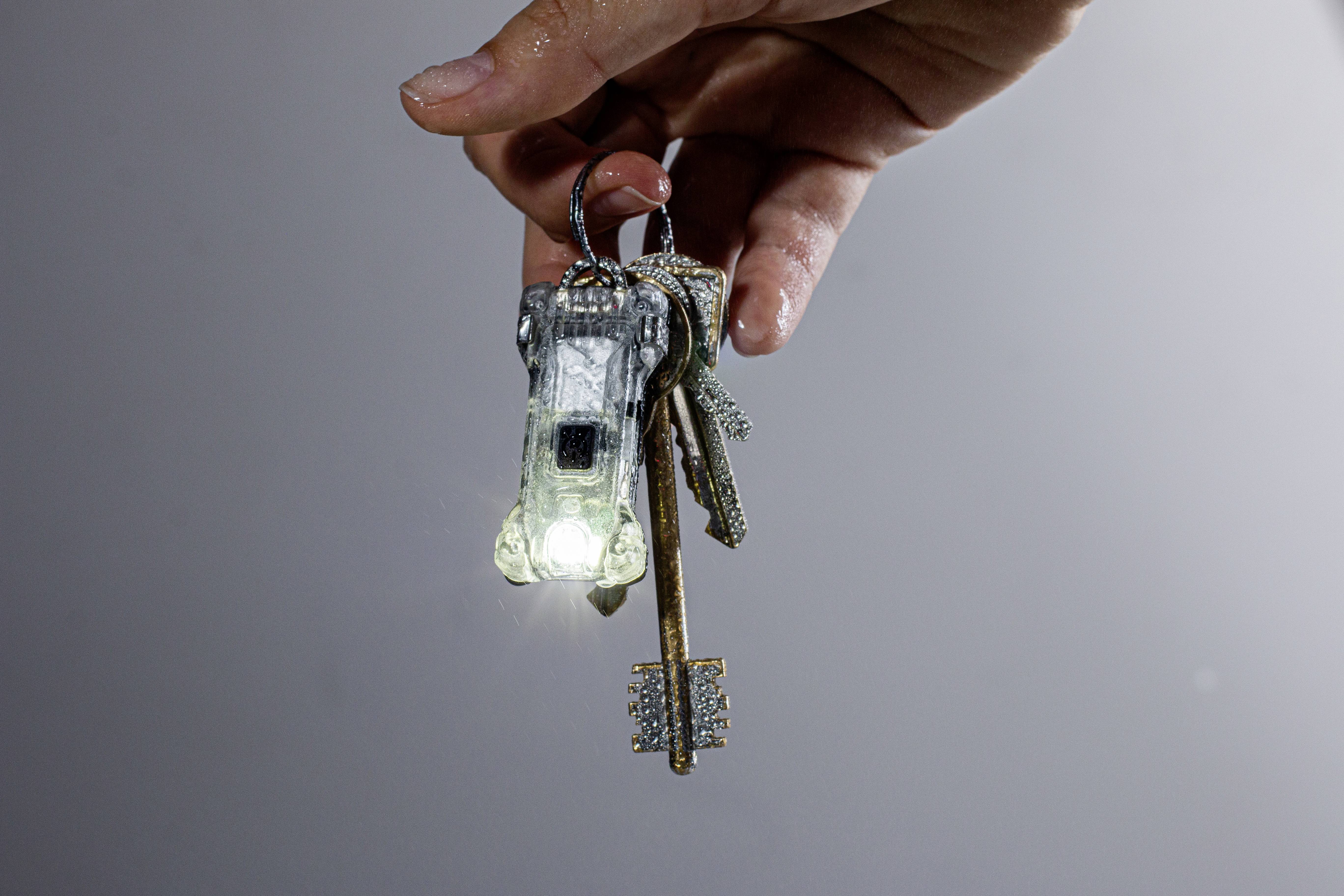 ArmyTek Zippy Grey LED Schlüsselleuchte akkubetrieben 200 lm 10 h 12 g