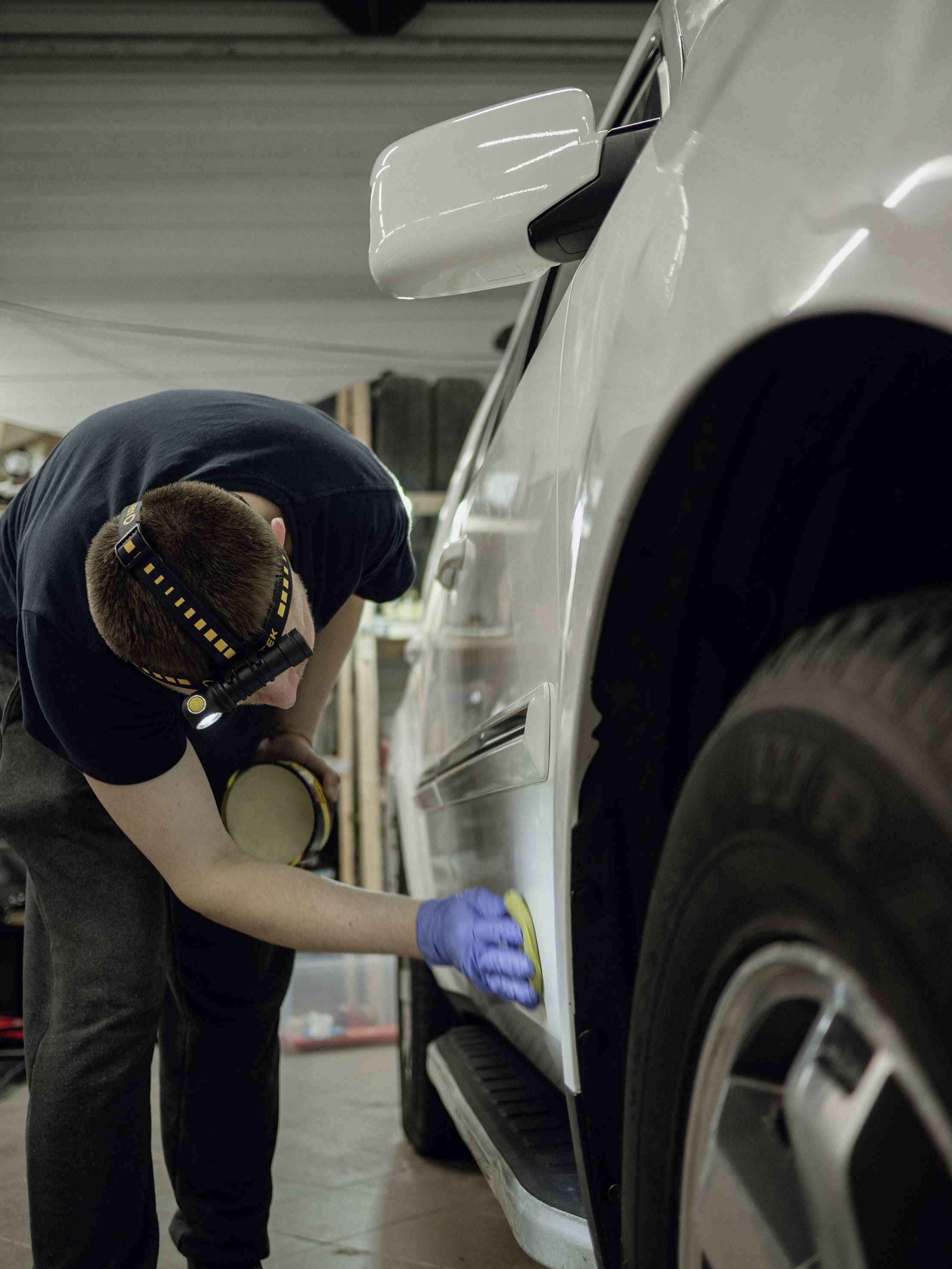 ArmyTek Wizard C2 Pro Max Magnet White LED Handlampe mit Magnethalterung akkubetrieben 3720lm 1440h 79g