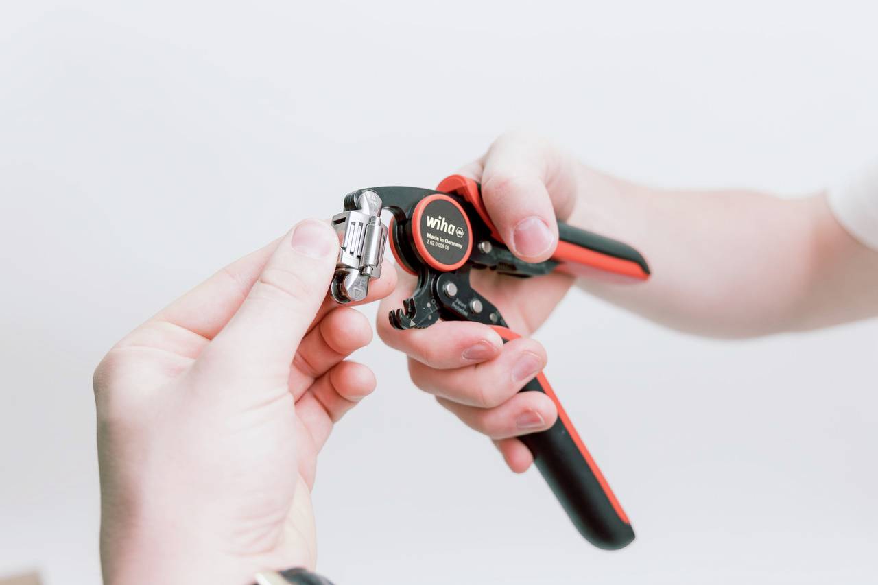 Wiha 45223 Crimpzange Aderendhülsen 0.08 bis 16 mm²