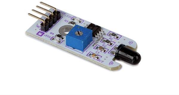 Ein IR-Sensor-Modul mit Pins auf einer Seite und einem blauen Potentiometer in der Mitte. Verwendet für Abstandsmessung oder Objekterkennung.