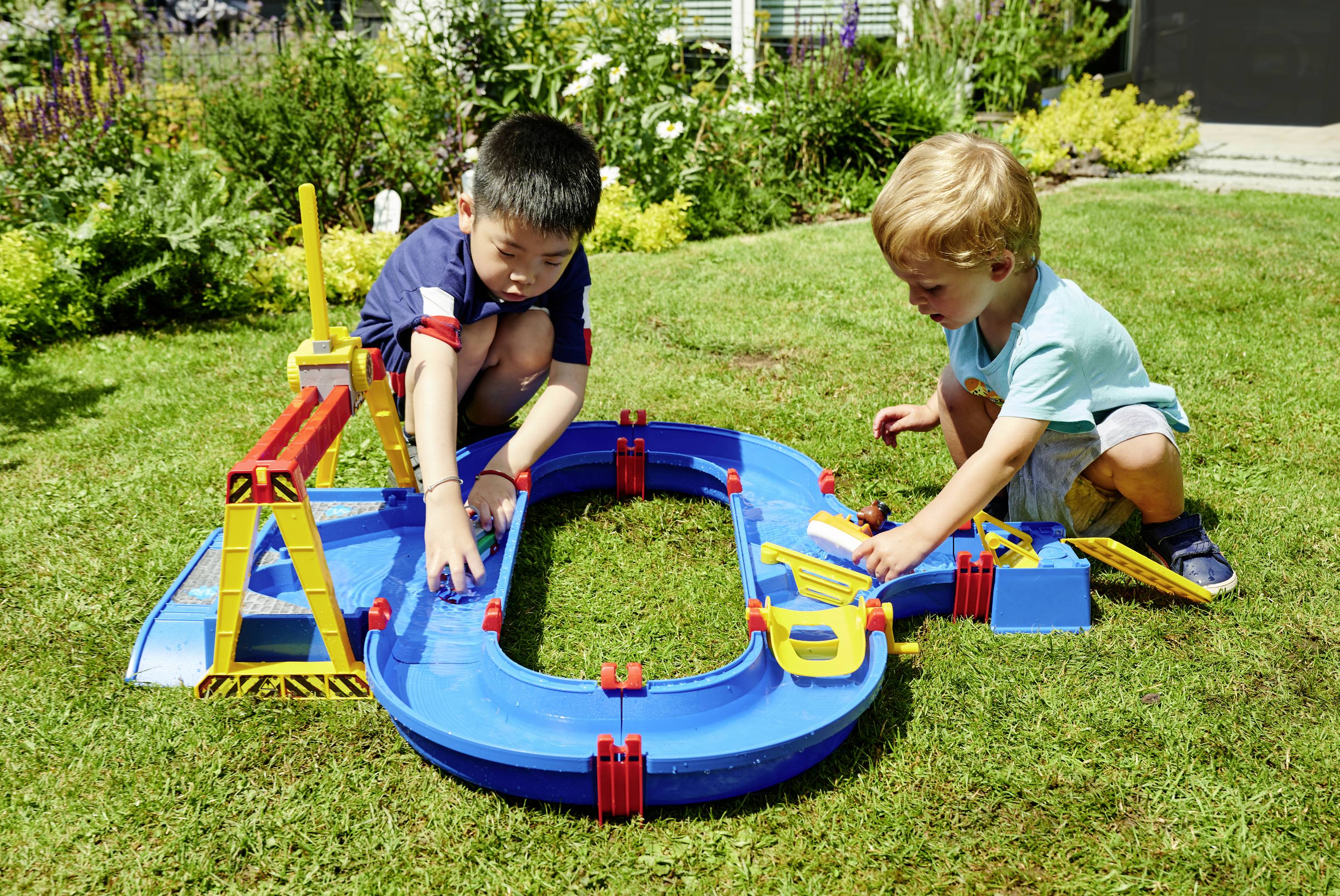 AquaPlay ContainerPort Wasserbahn