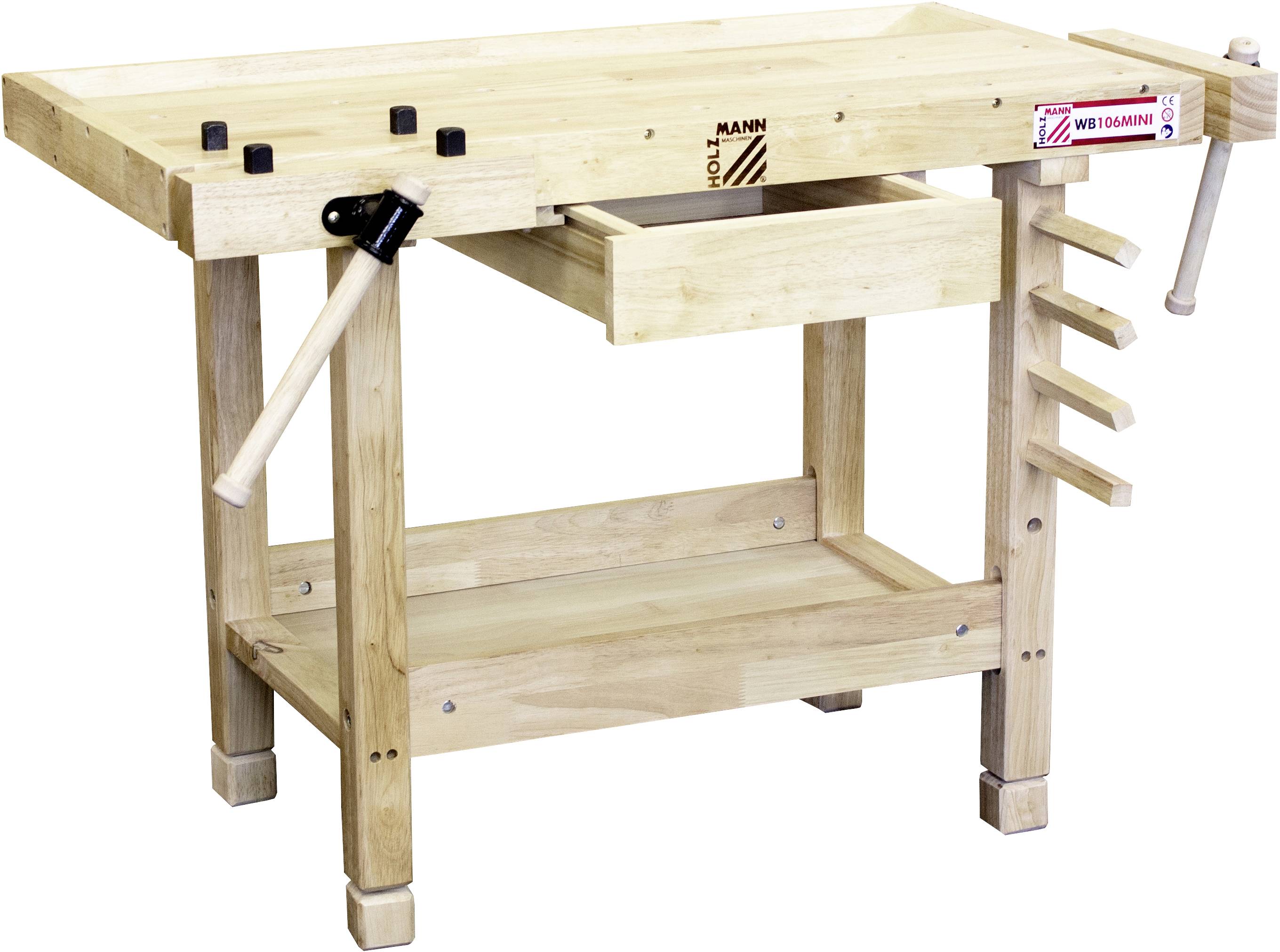 Arbeitstisch aus Holz mit Schraubstock, Schublade und Ständern zum Einspannen von Werkstücken, auf einer weißen Hintergrund.