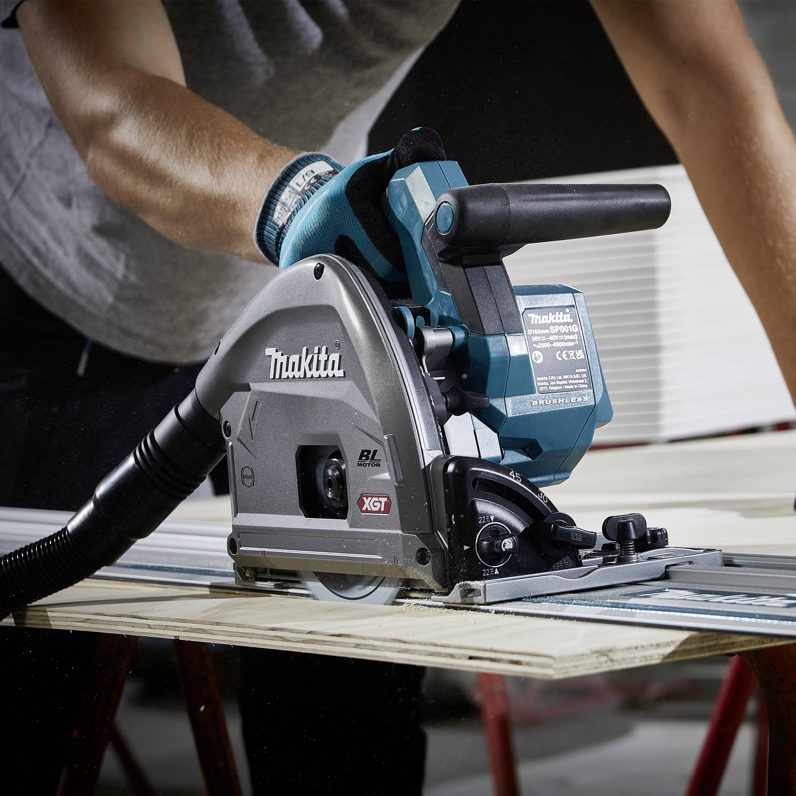 Makita Akku-Tauchsäge bürstenlos 40V