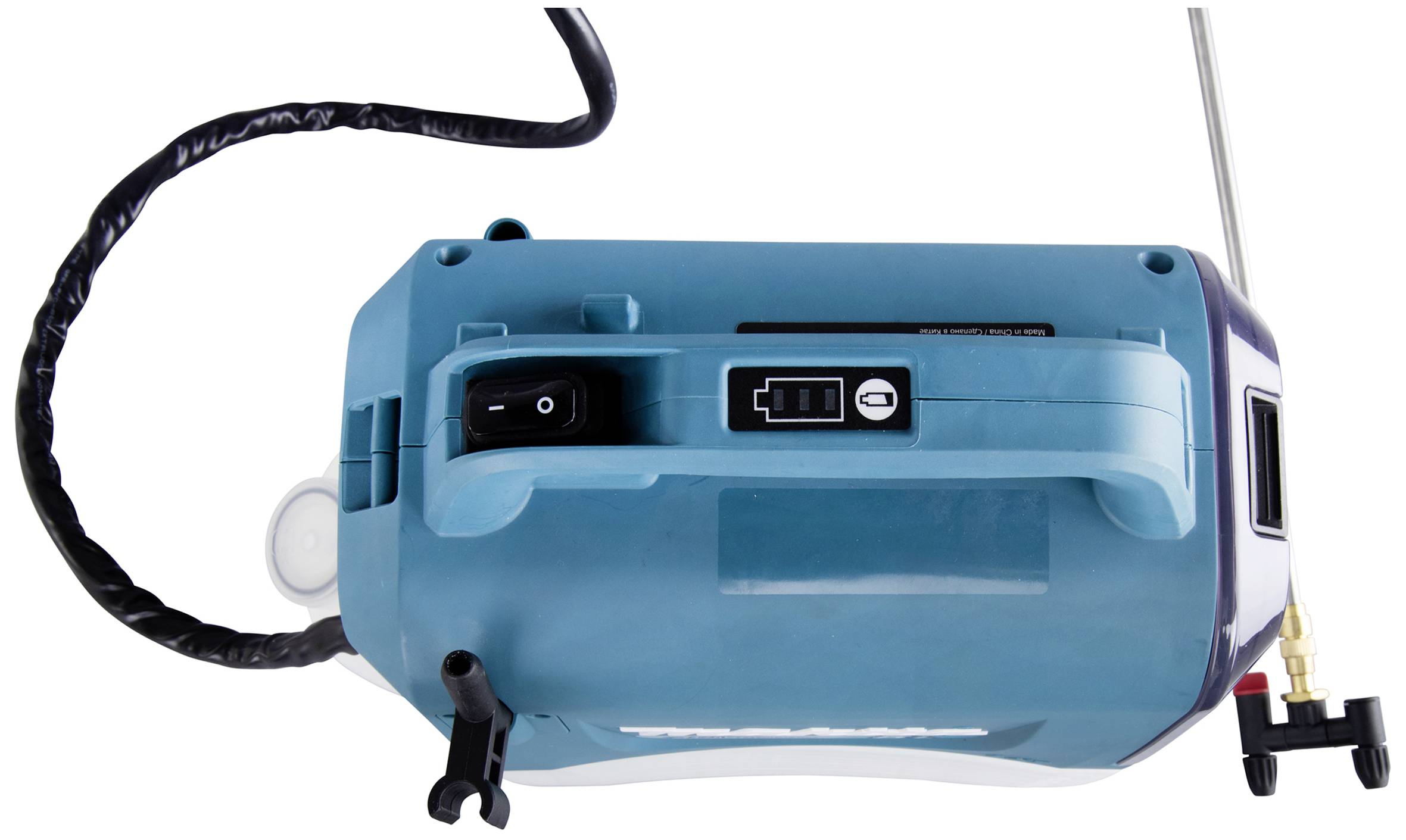 Elektrische Hochdruckreinigerpumpe in Blau mit schwarzer Stromschalter, rotem Ventil und Metalllanze; Ansicht von oben.