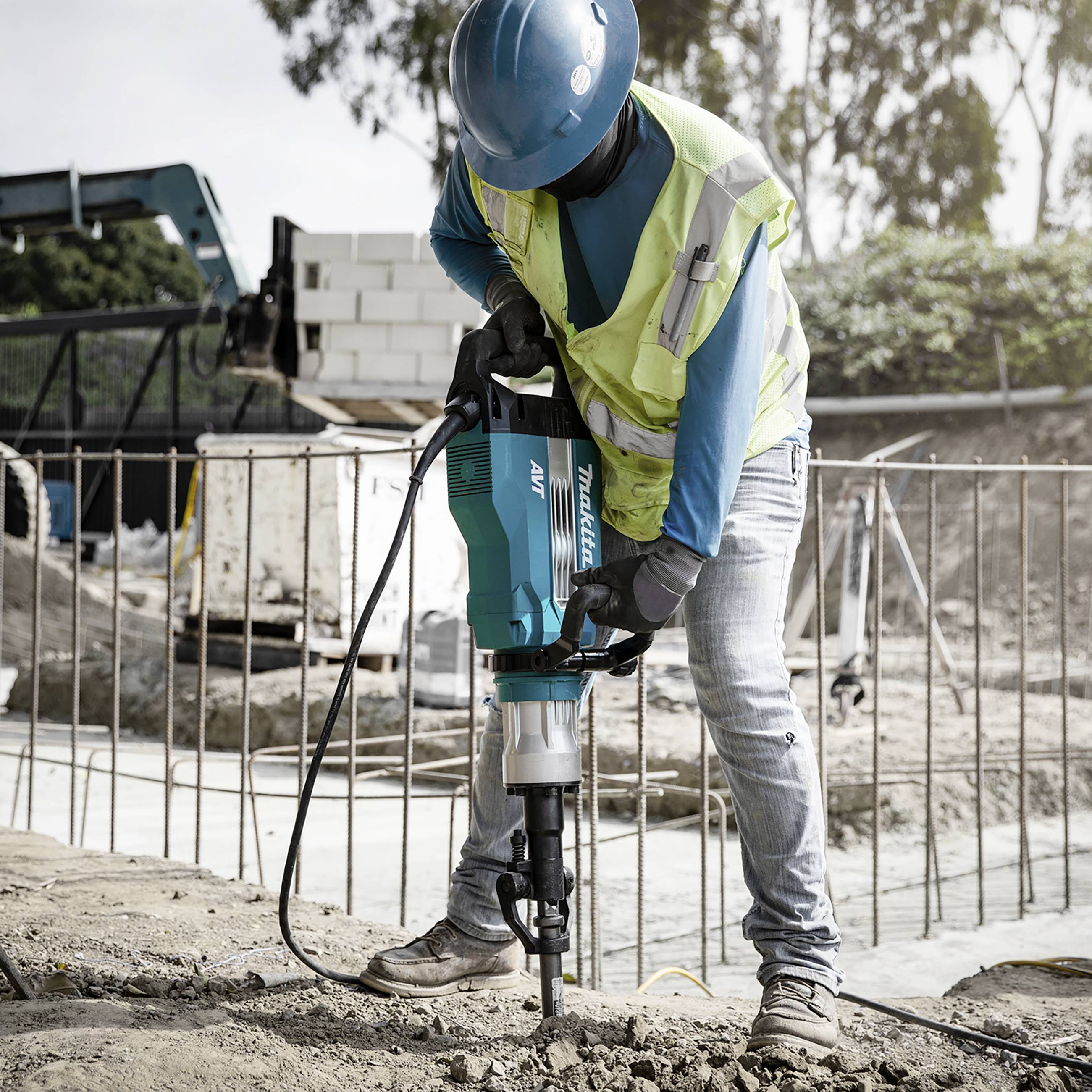 Makita HM1512 Sechskant-Stemmhammer 1850 W 48 J