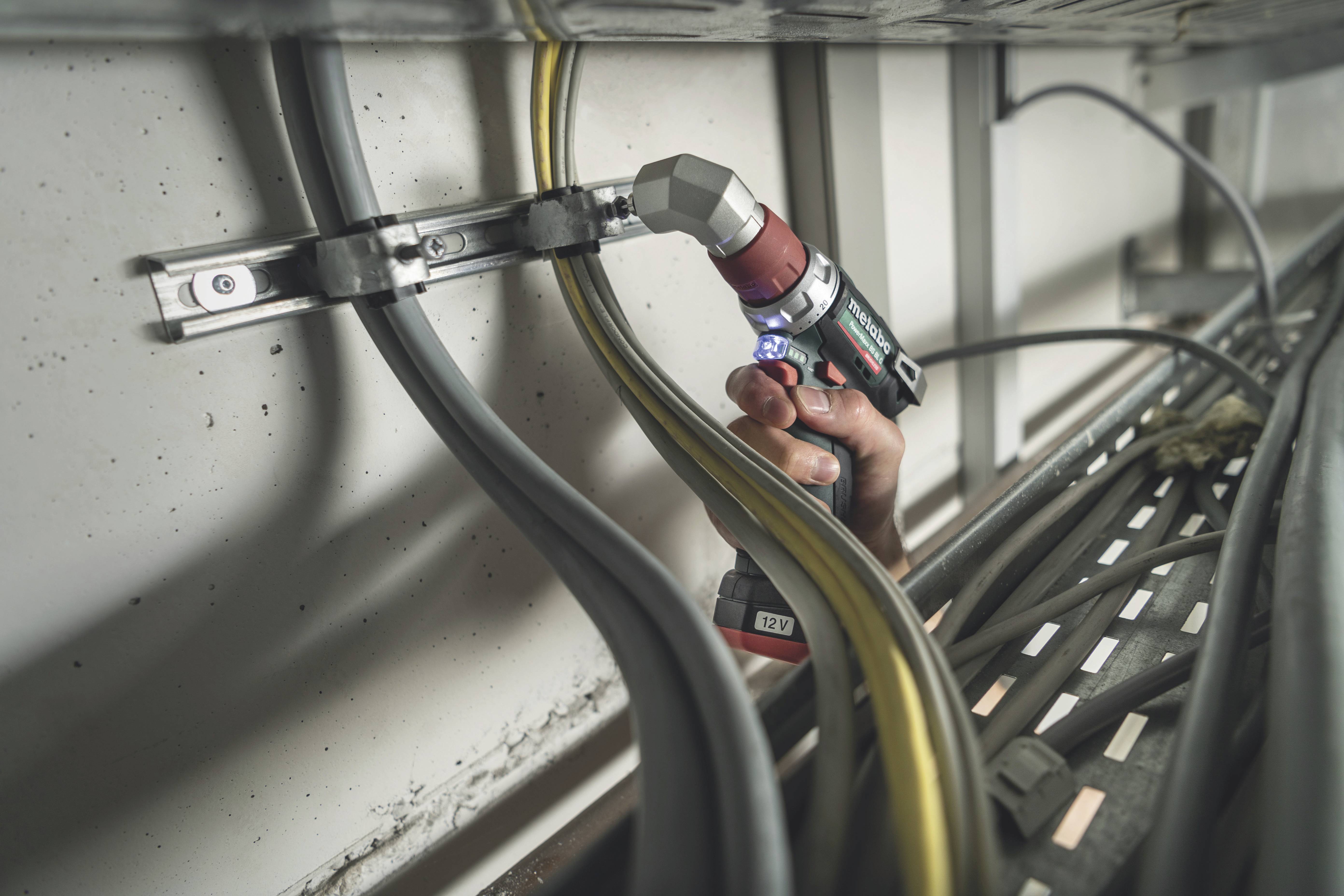 Metabo PowerMaxx BS BL Q 601749500 Akku-Bohrschrauber 12V 2Ah Li-Ion inkl. 2. Akku