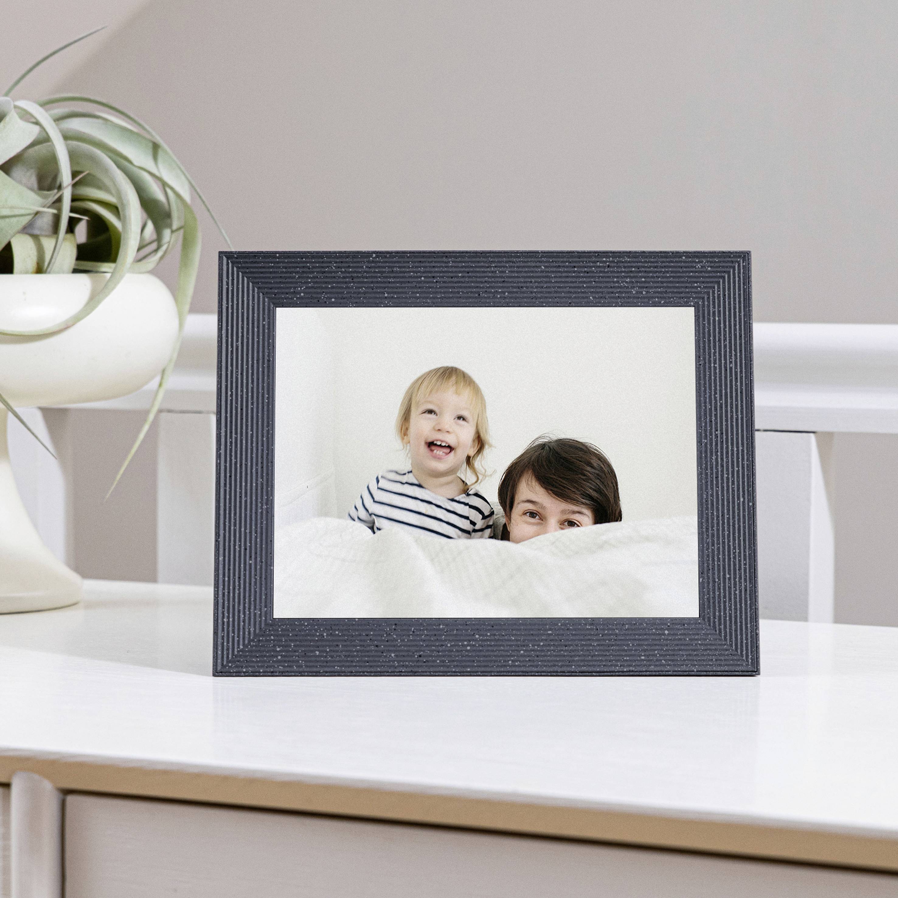 Aura Frames Mason Luxe Digitaler Bilderrahmen 24.6 cm 9.7 Zoll 2048 x 1536 Pixel Kiesel-Grau