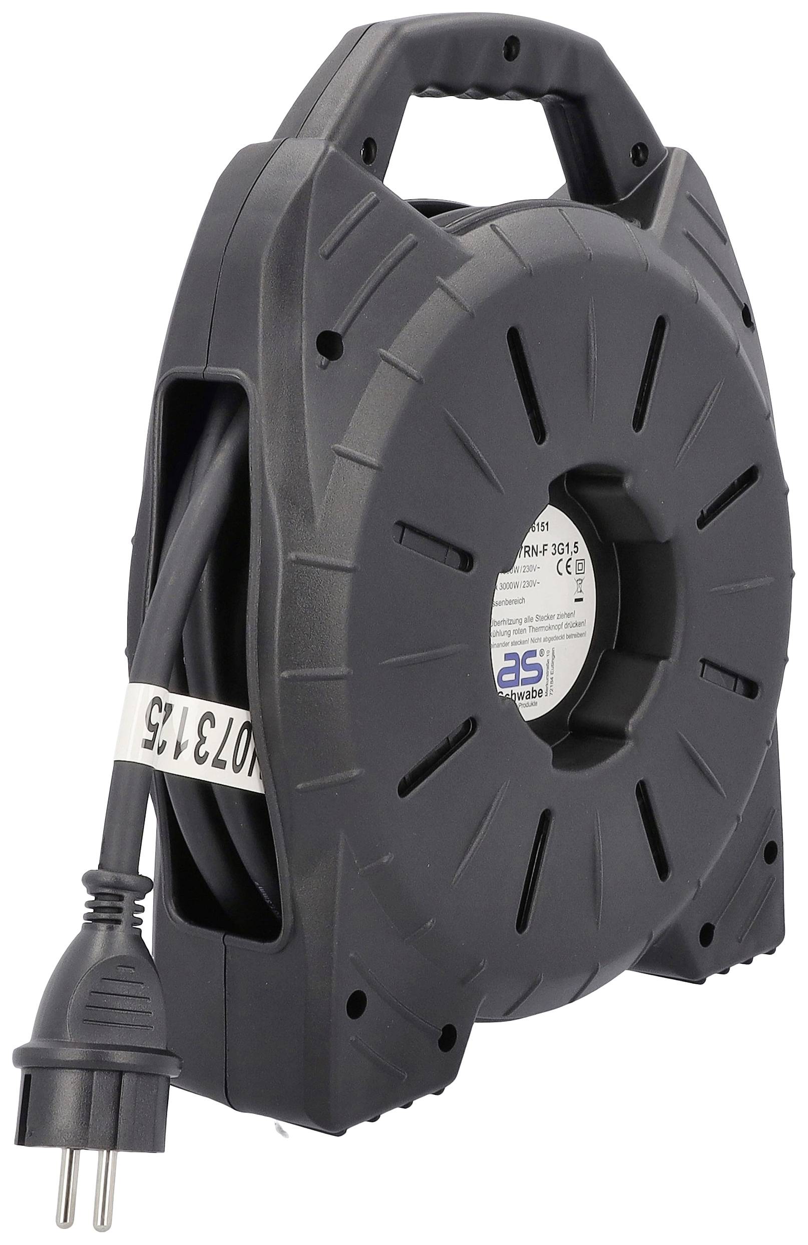 Schwarze Kabeltrommel mit aufgerolltem Stromkabel und Steckdosenstecker, geeignet für den Innen- und Außenbereich.