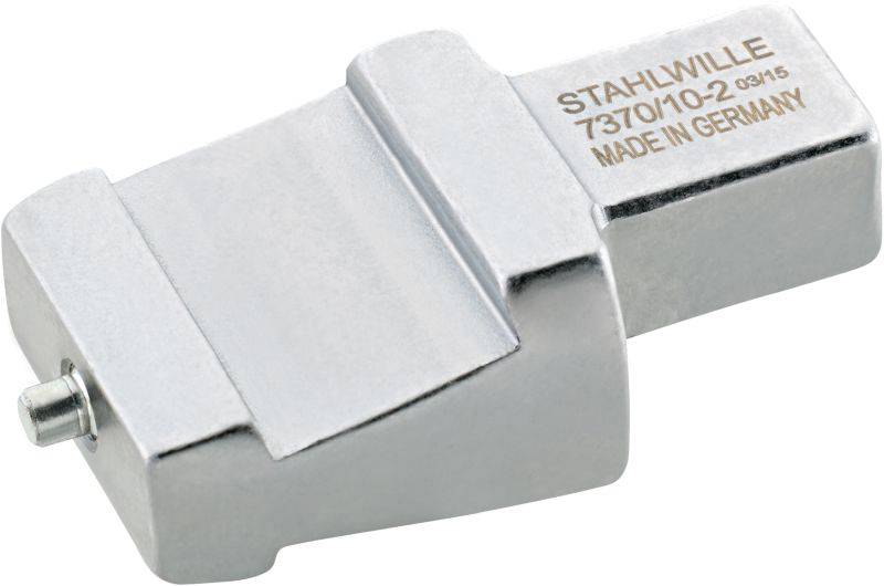 Metallischer Adapter mit Aufschrift 'STAHLWILLE 737/10/10-2 03/15 MADE IN GERMANY', vermutlich für Werkzeuge.