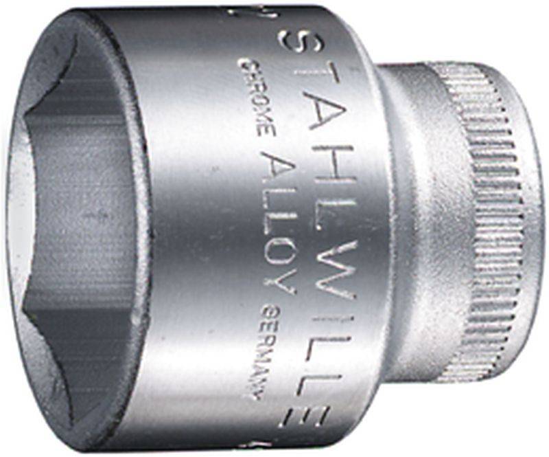 Metallische Stecknuss mit gerändeltem Griffteil und der Aufschrift 'STAHWILLE CHROME ALLOY, GERMANY' auf der Seite.