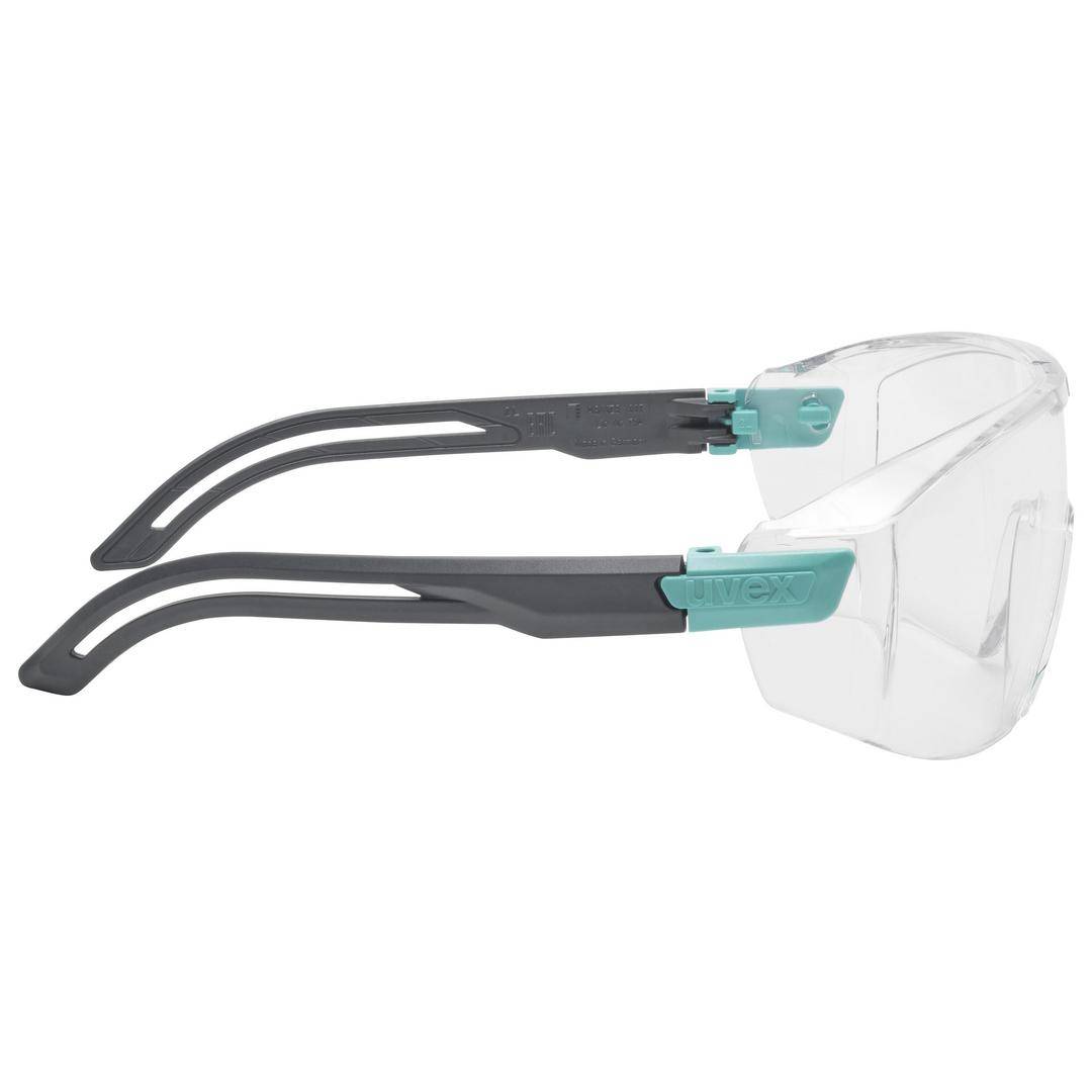 Schutzbrille mit transparenten Gläsern und grauen Bügeln. Die Brille hat ein modernes Design und bietet Augenschutz.