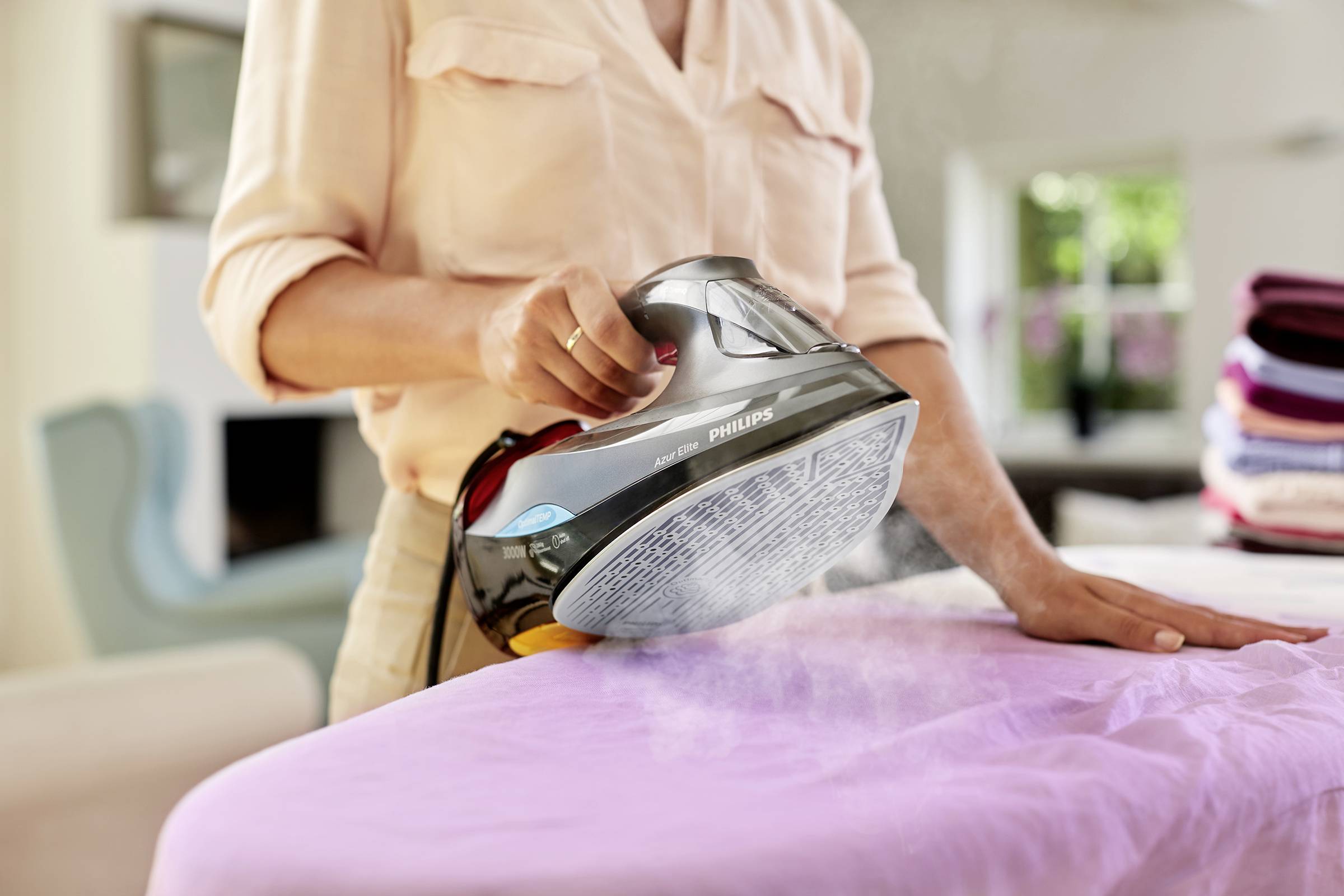 Philips GC5037/80 Azur Elite Dampfbügeleisen Schwarz, Rot 3000W