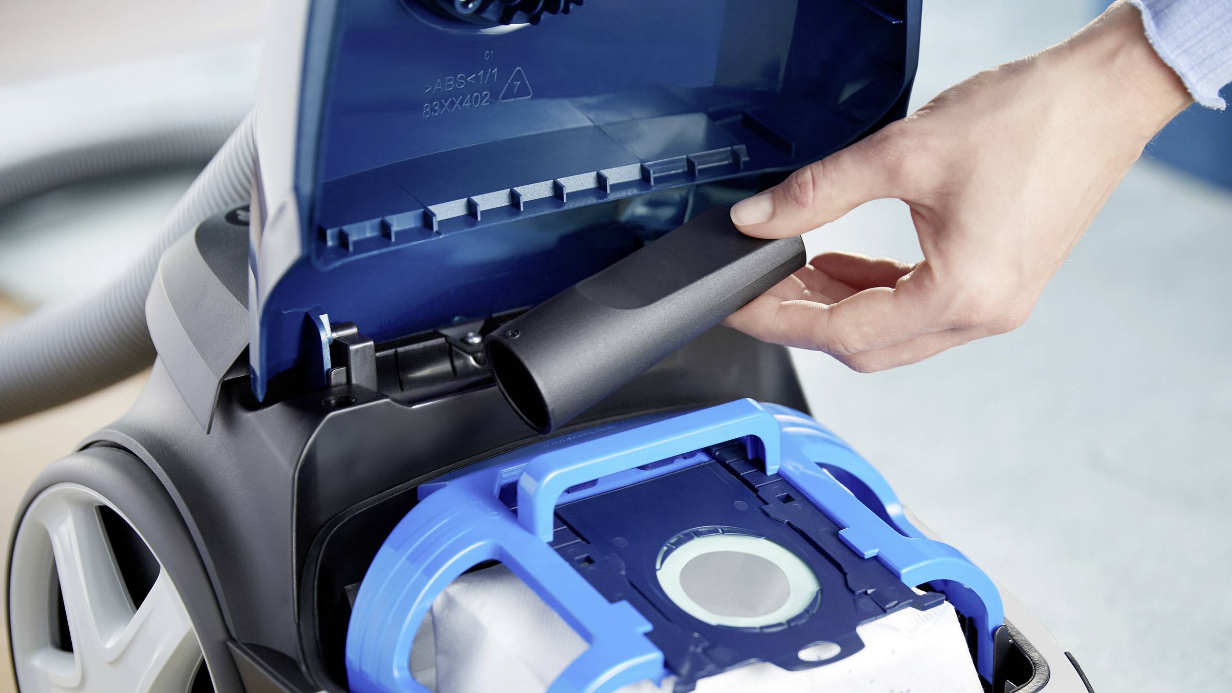 Philips Home XD3110/09 Staubsauger mit Beutel 900W