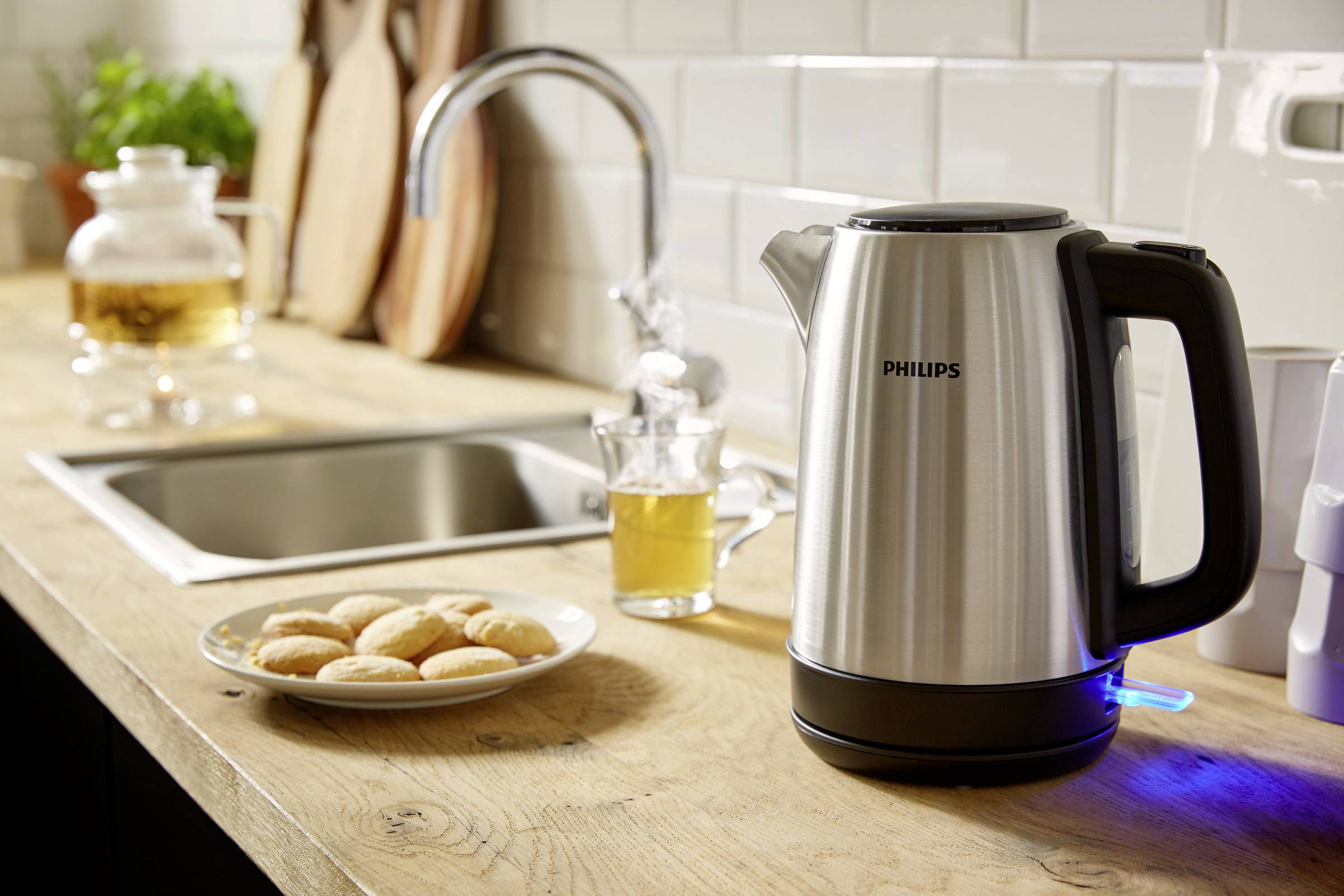 Philips Home HD9350/90 Daily Wasserkocher Edelstahl, Schwarz Fassungsvermögen: 1.7l