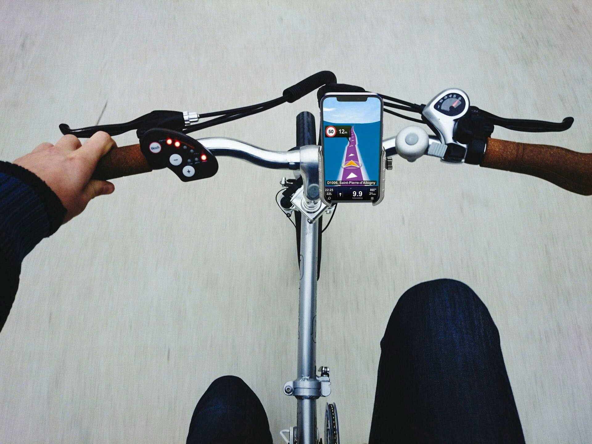 Cellularline Rider Steel - Universal, Handy/Smartphone, Fahrrad, Motorrad, Schwarz