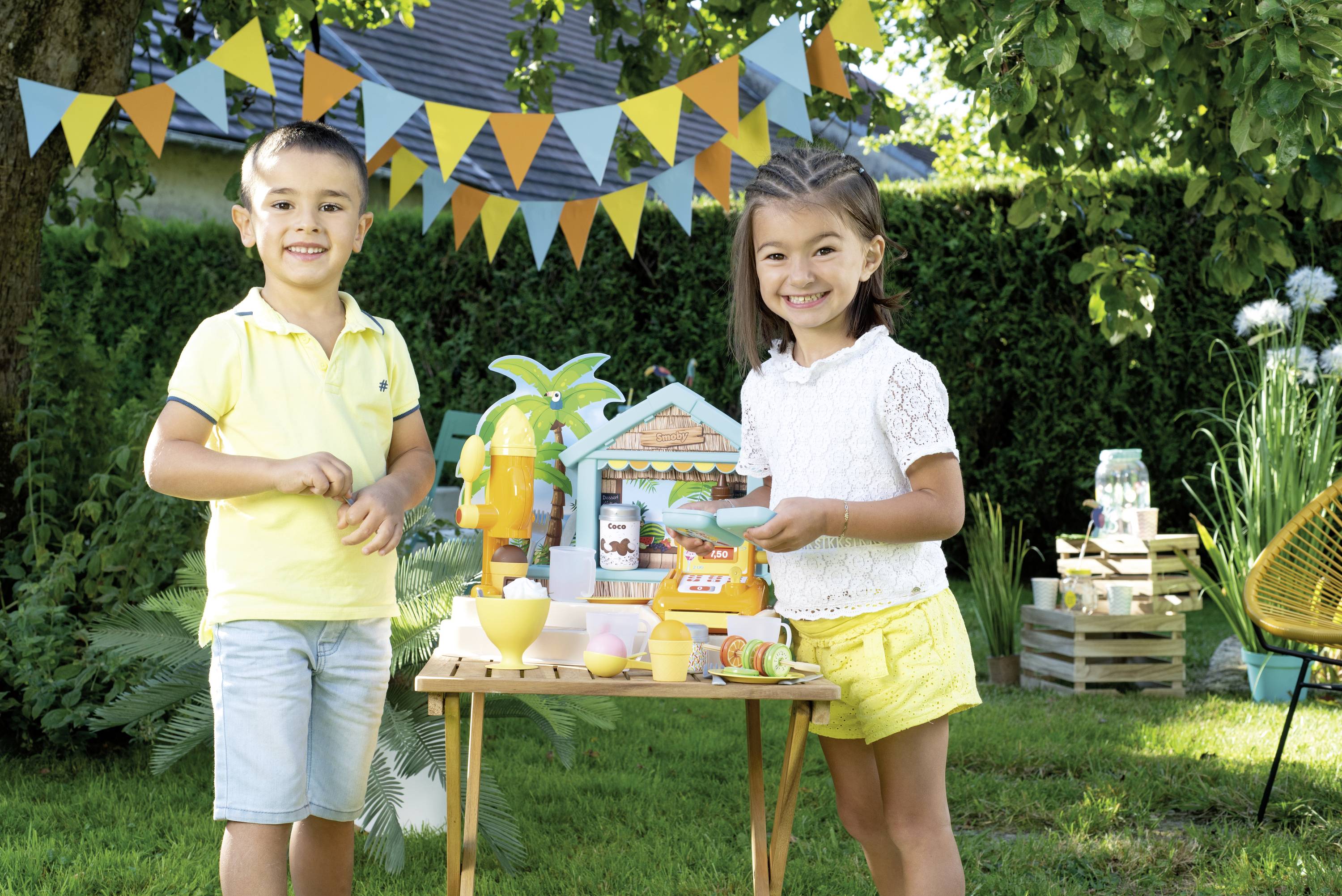 Smoby Beach Bar mit Eismaschine und Kasse