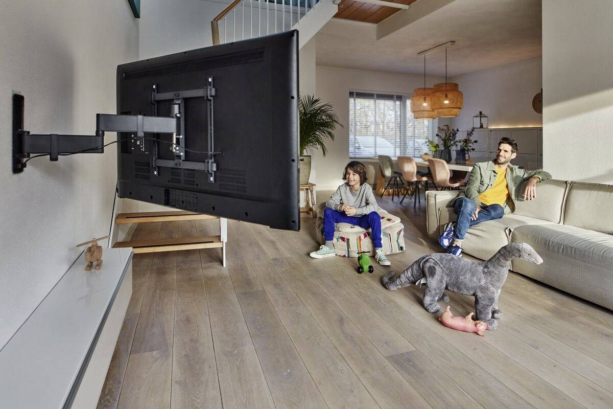 Vogel's TVM 3645 TV-Wandhalterung 101,6cm (40") - 195,6cm (77") Schwenkbar, Neigbar