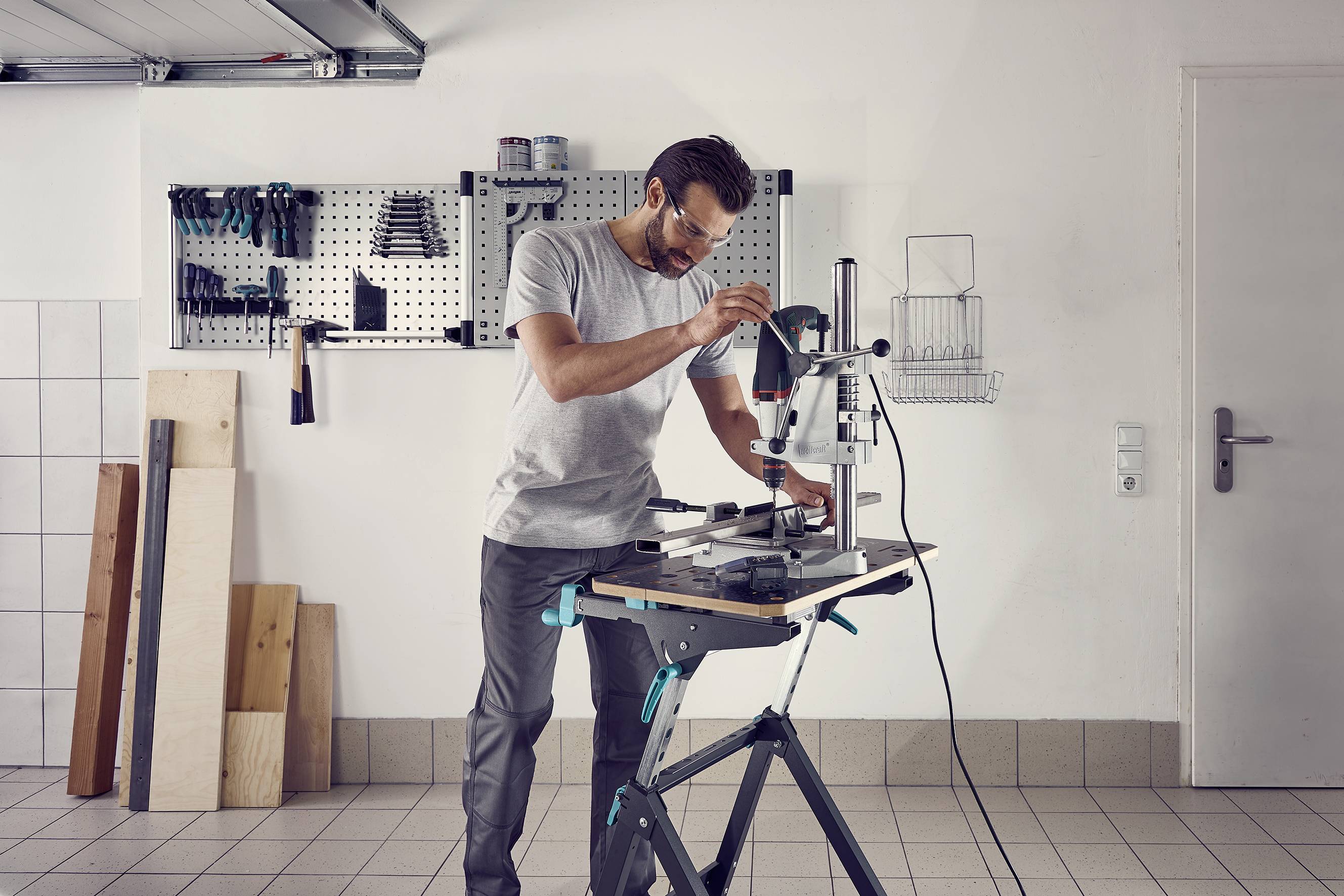 Wolfcraft 6871000 Spann- und Maschinentisch MASTER 750 ERGO 13.2kg Schwarz, Silber