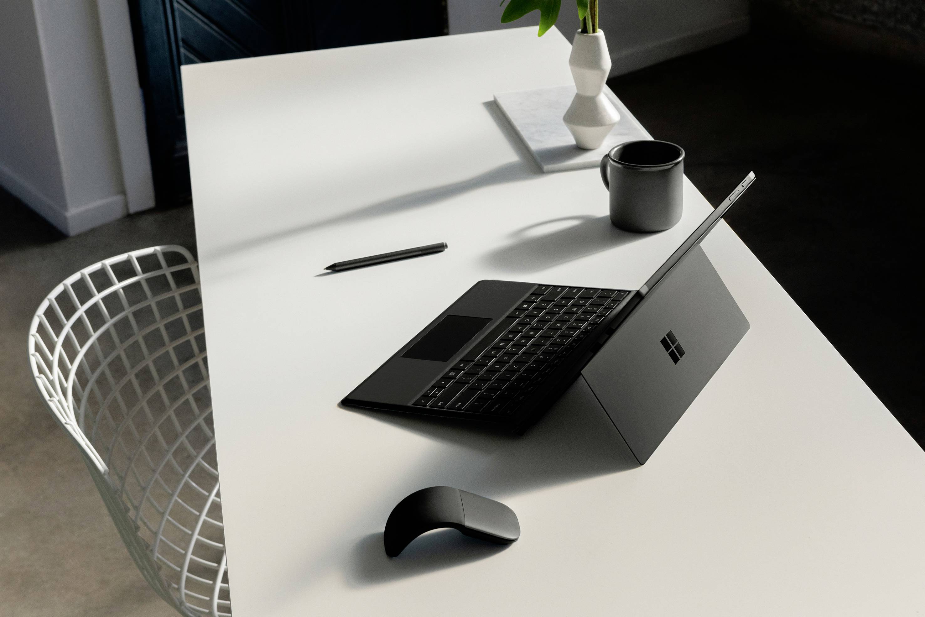 Microsoft Surface Arc Maus Bluetooth® Optisch Schwarz 2 Tasten 1000 dpi