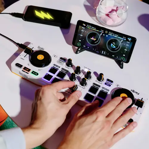 Hercules DJControl Mix DJ Controller Hercules DJControl Mix DJ Controller
