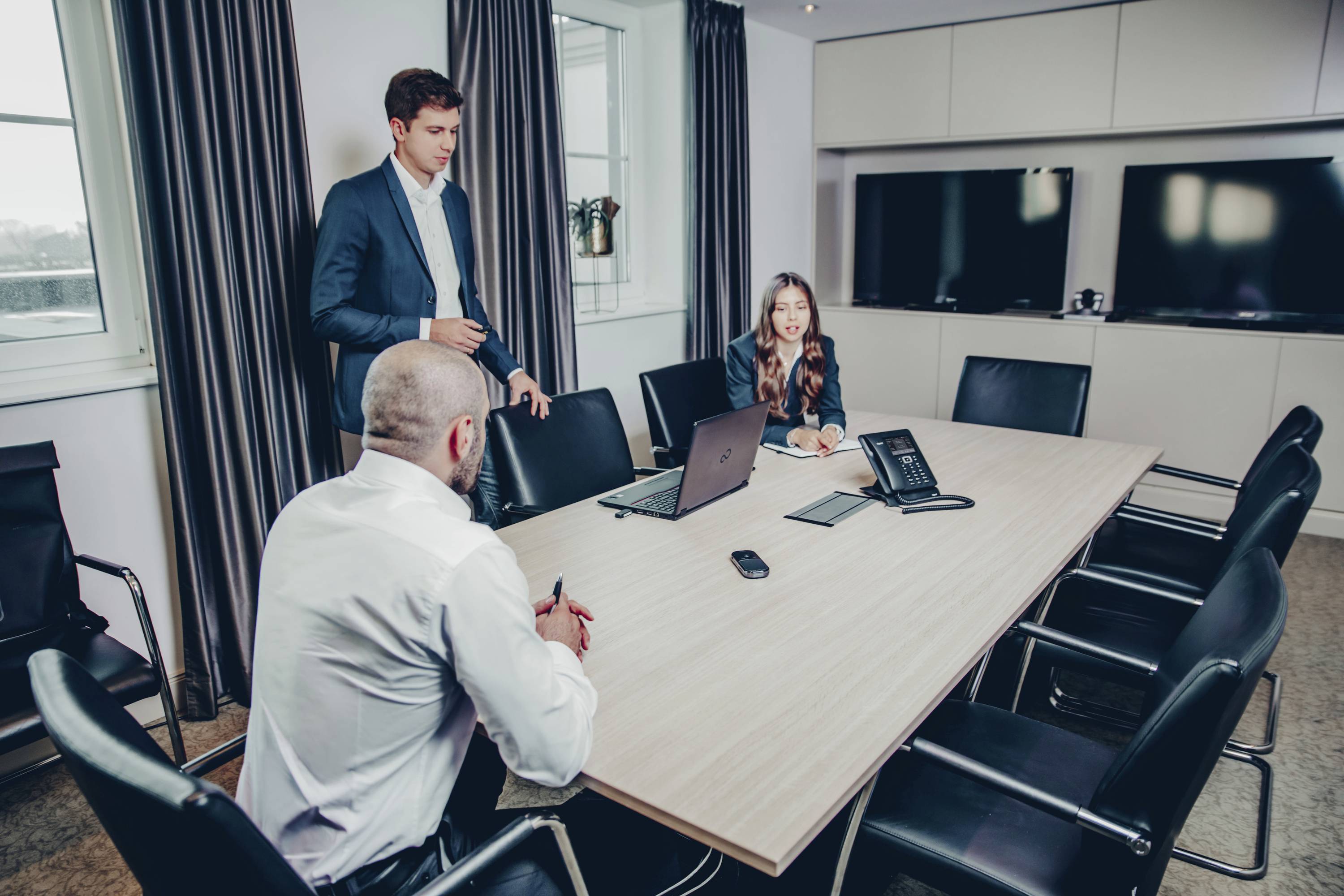 Gigaset ION Konferenzlautsprecher Geeignet für z.B. Microsoft Teams, Zoom USB-C® Grau