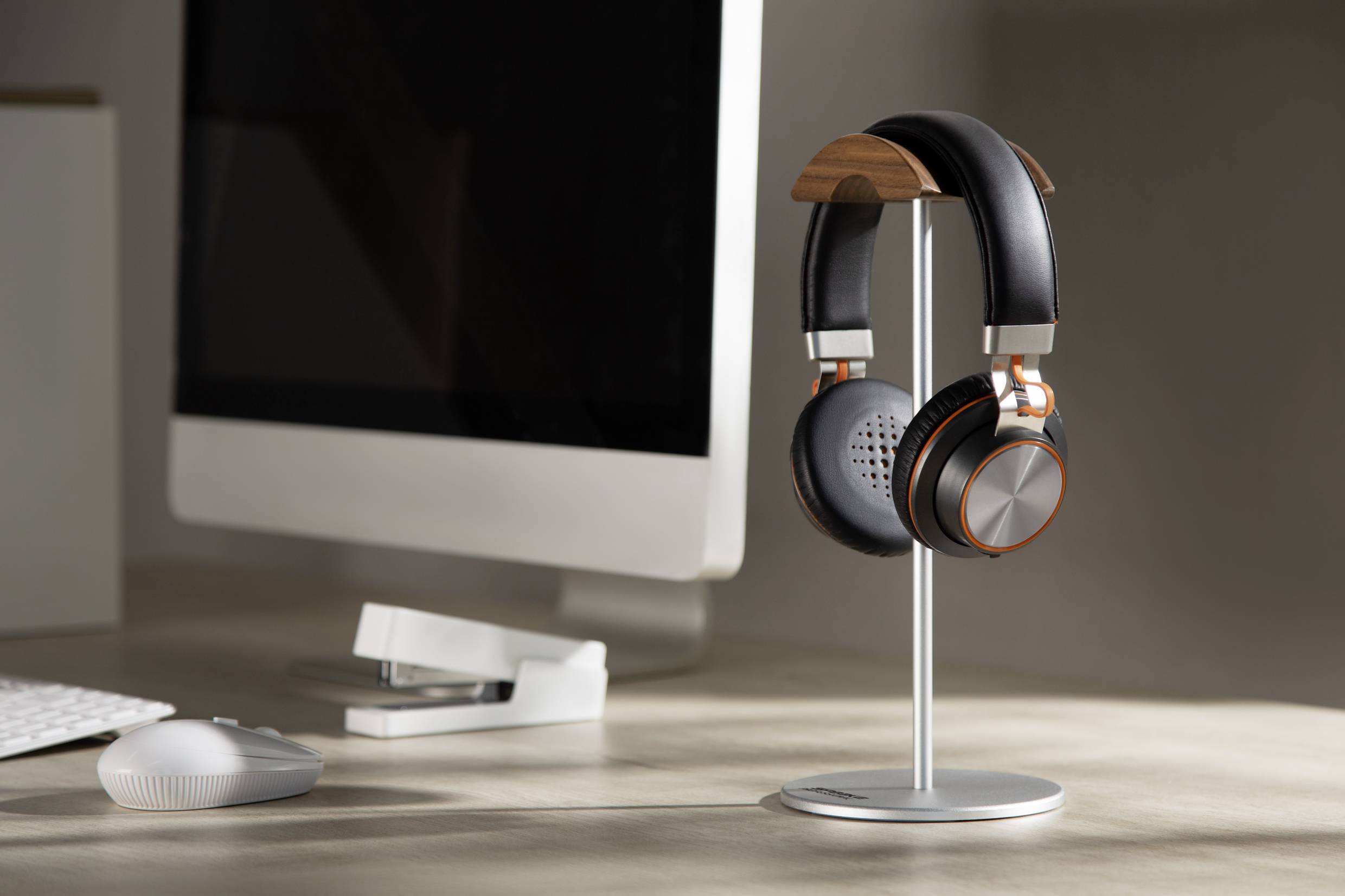 SpeaKa Professional SP-HPS-350 Kopfhörerständer Silber, Walnuss