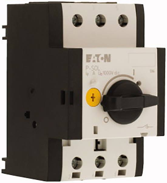 Ein dreipoliger Lasttrennschalter von Eaton mit schwarzem Drehgriff und gelbem Etikett für elektrische Schaltungen bis 1000V.