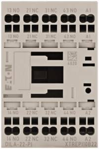 Ein elektrisches Schaltgerät mit mehreren Anschlussklemmen und einem zentralen Schalter, beschriftet mit 'Eaton' und Typenbezeichnungen.