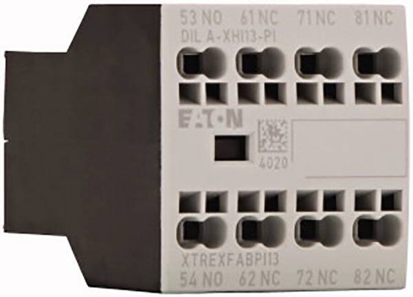Ein rechteckiges Steckrelais mit mehreren Anschlussklemmen. Markierungen zeigen 'DIL A-XHI13-PI' sowie einige Zahlen und Buchstabenkombinationen.