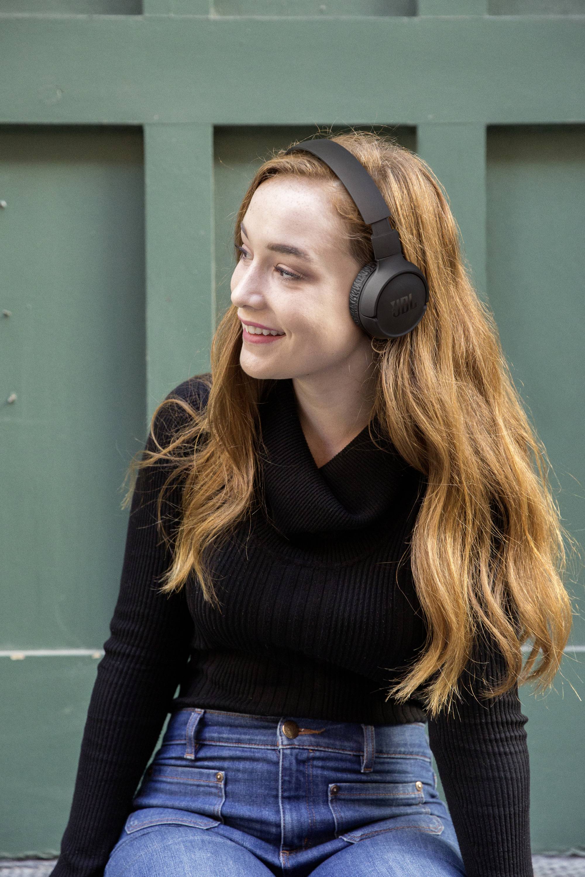 JBL Tune 510BT On Ear Kopfhörer Bluetooth® Schwarz Headset, Faltbar, Batterieladeanzeige, Mikrofon-Stummschaltung